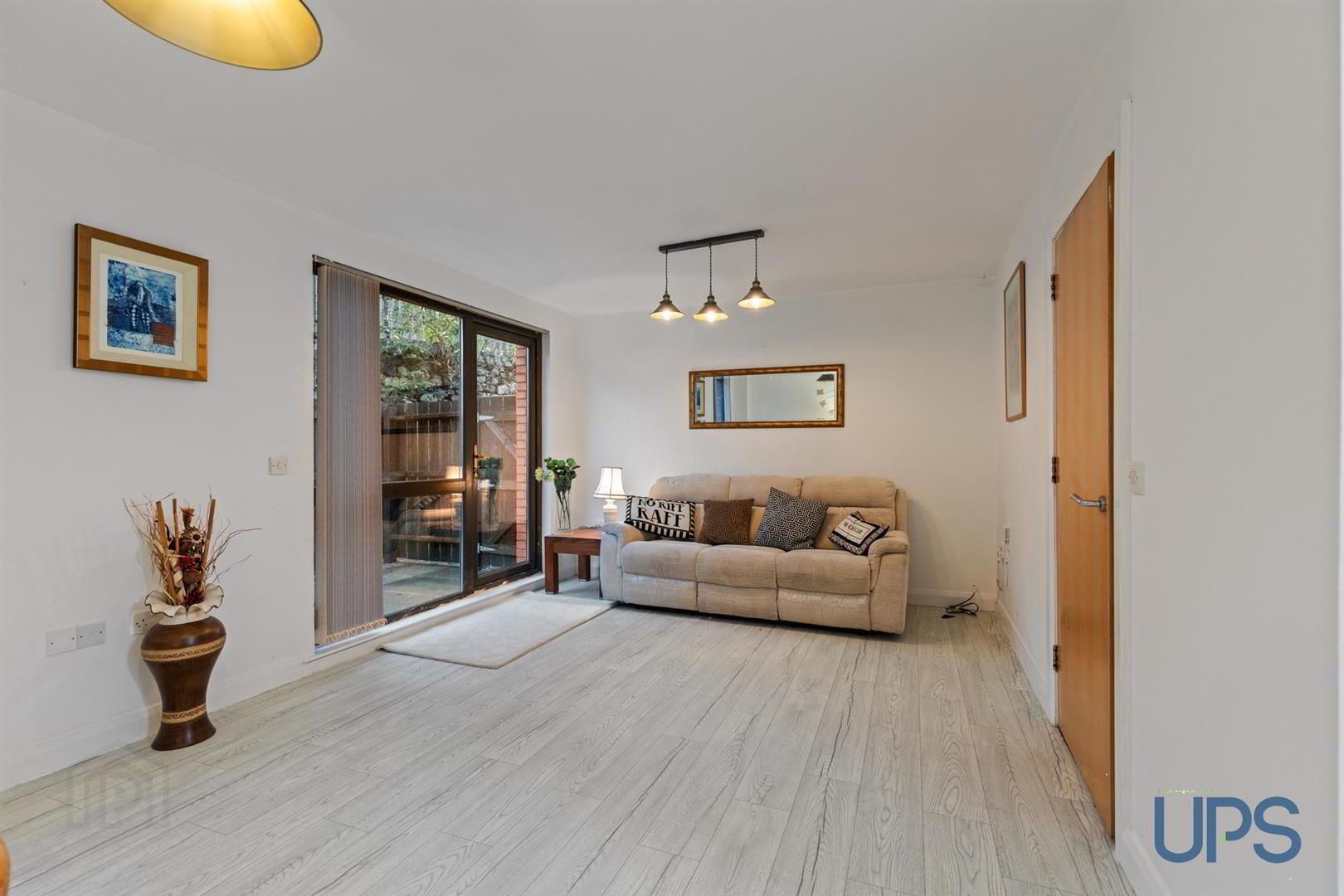 8 Ross Mill Avenue 5 of 40