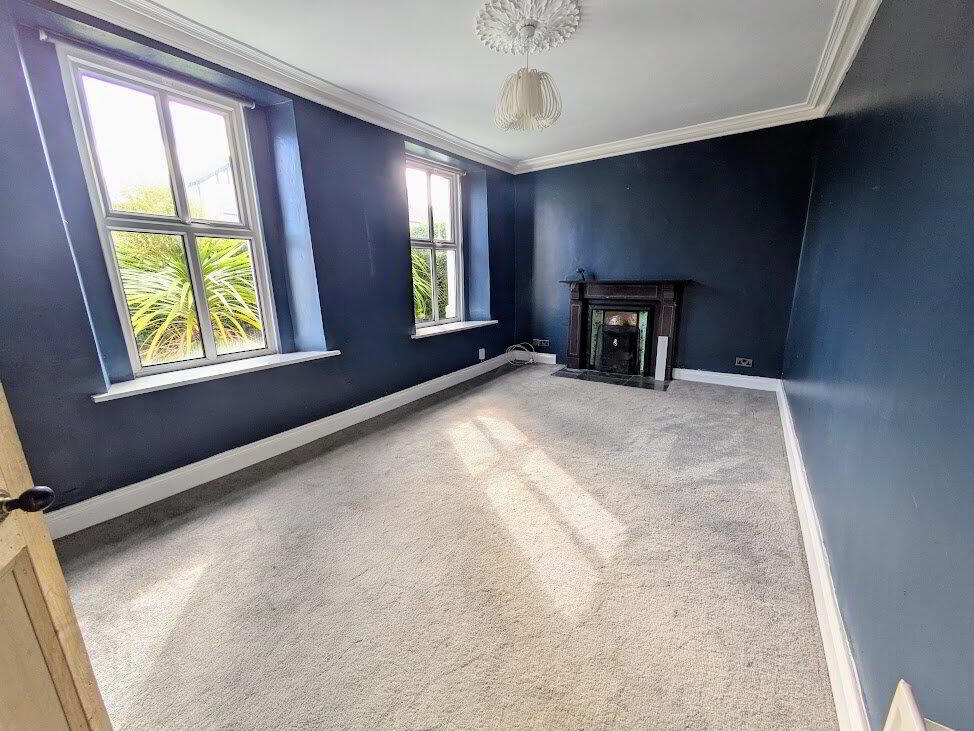 35 Groomsport Road 2 of 20