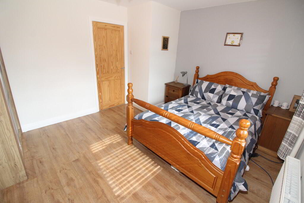 6 Somerton Close 15 of 18