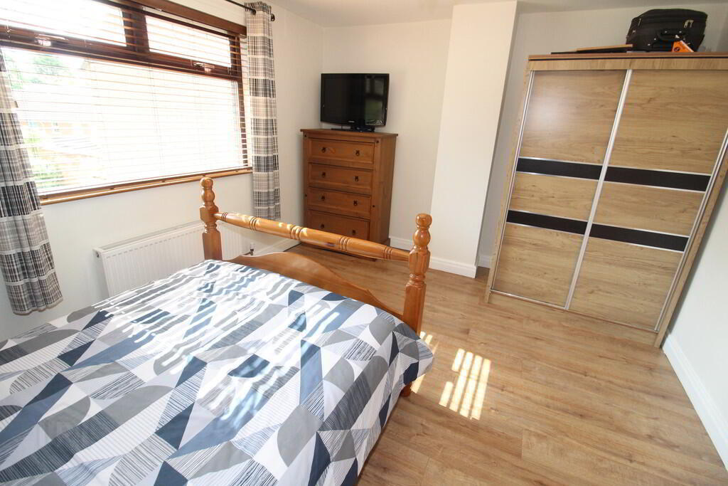 6 Somerton Close 16 of 18