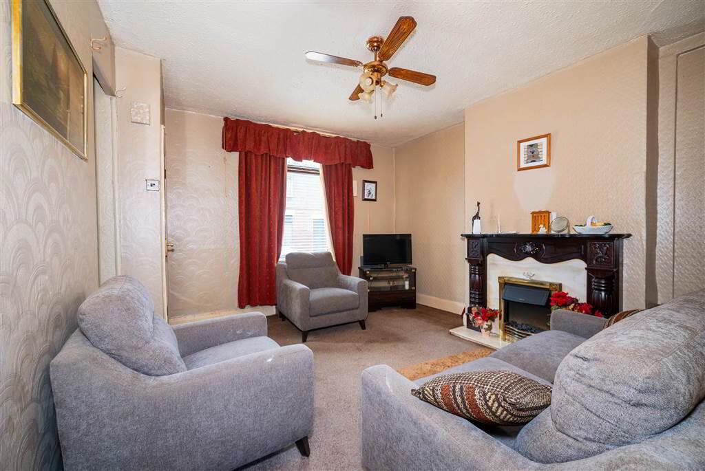 36 Kitchener Street 3 of 14