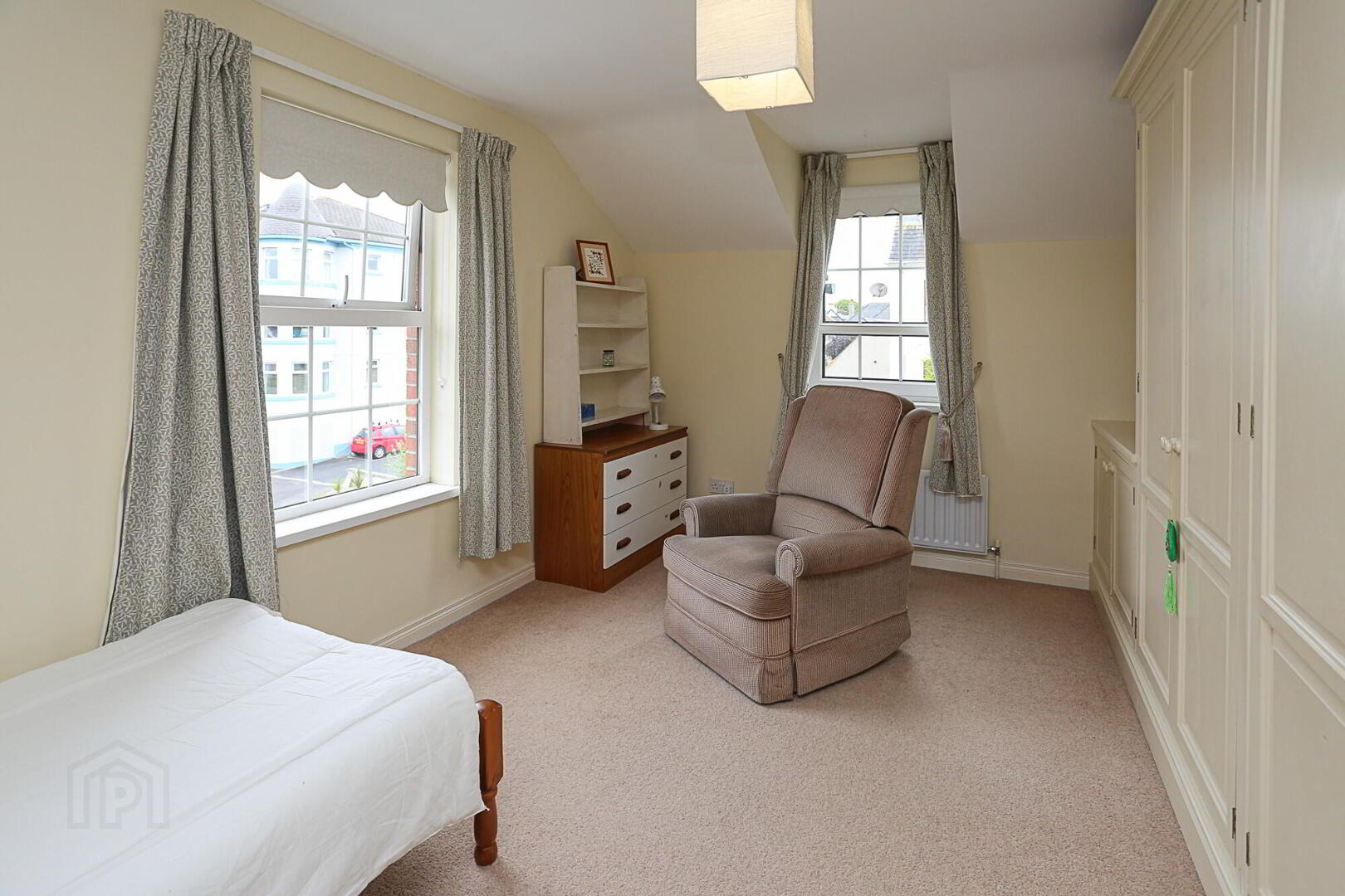 1 Seaforth Close 11 of 16
