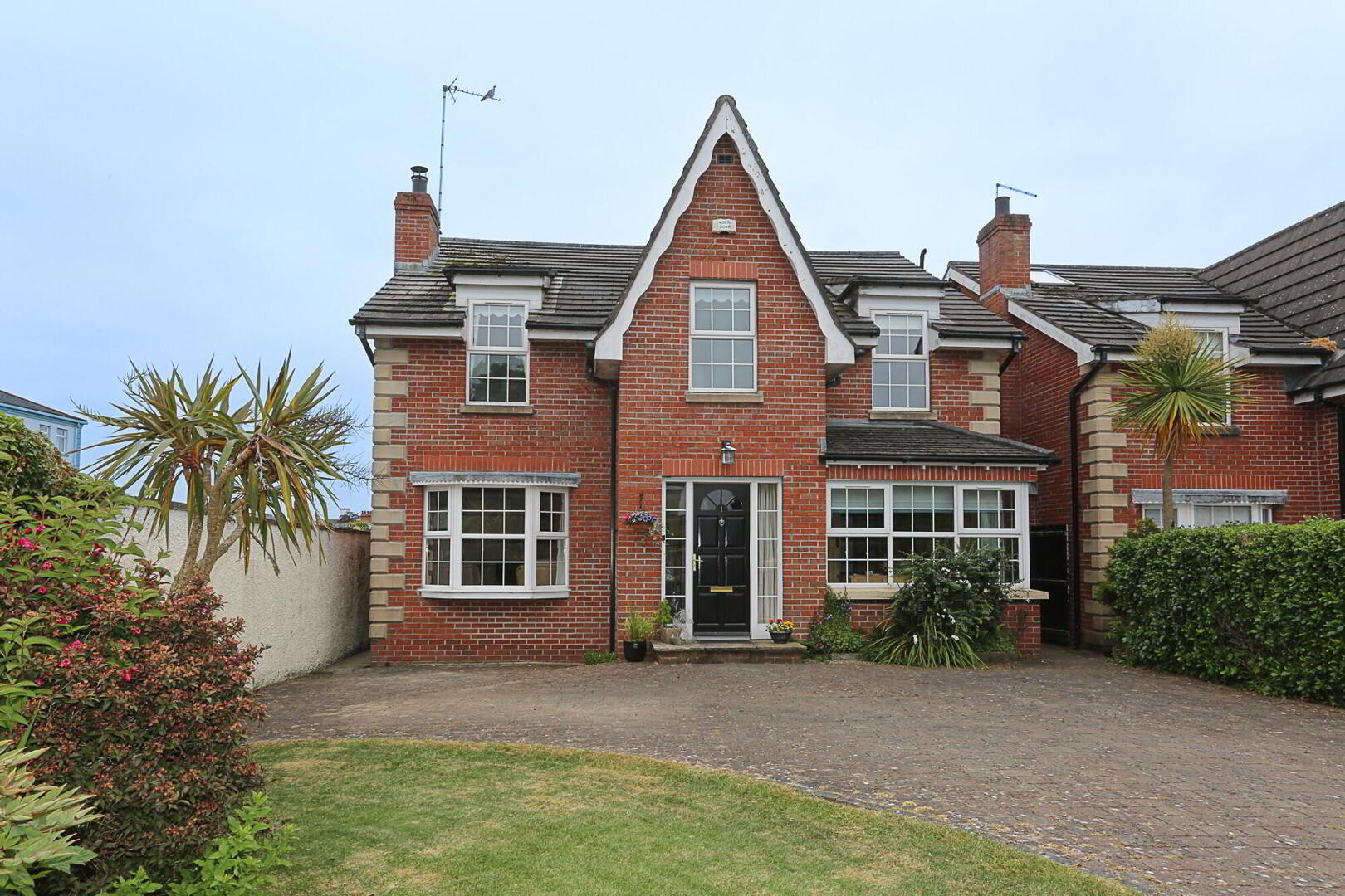 1 Seaforth Close 1 of 16