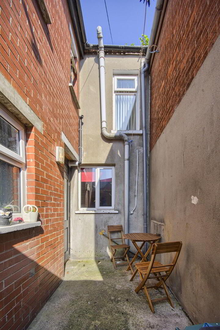 132 Balfour Avenue 7 of 11