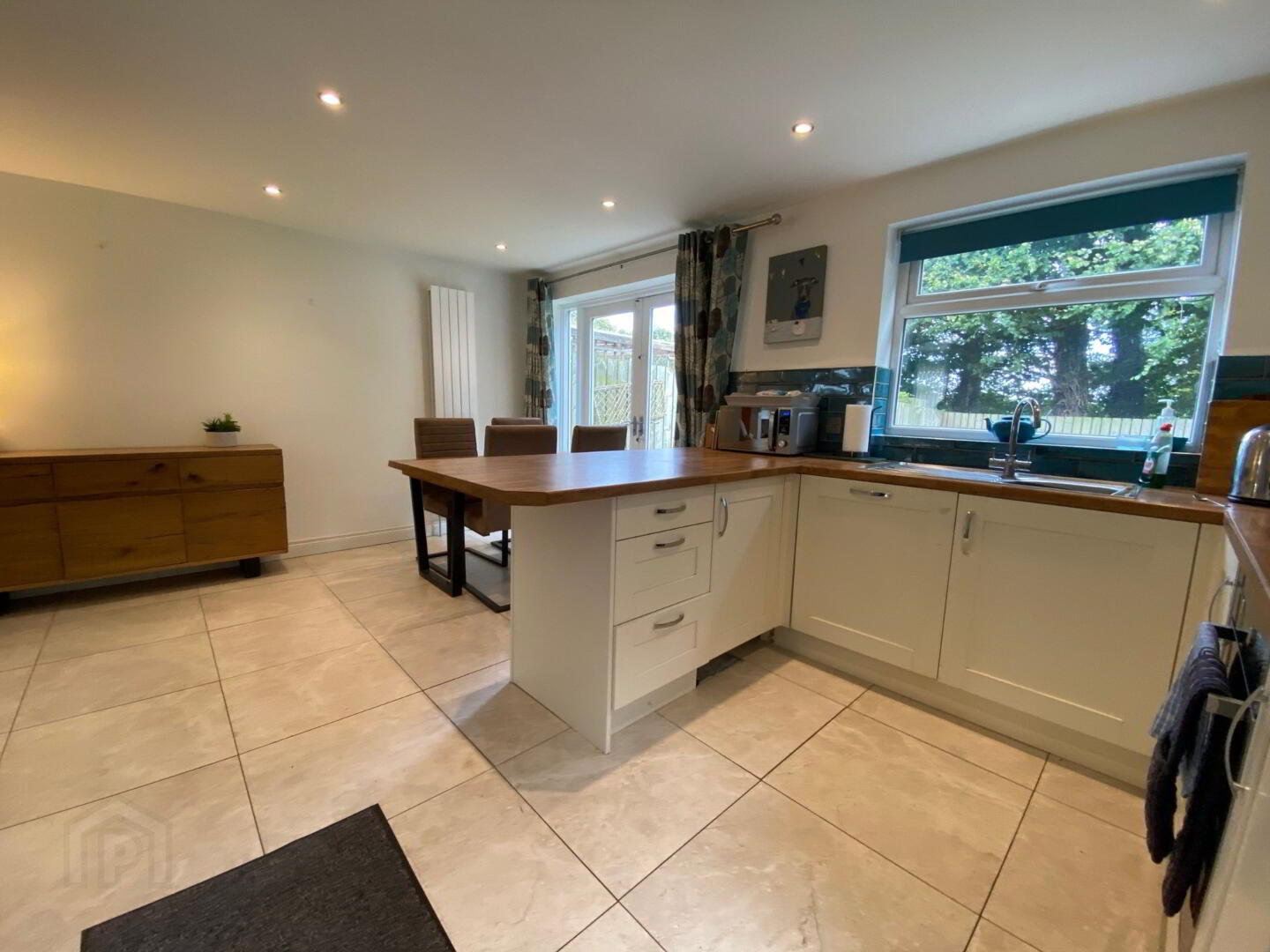 66 Woodview Crescent 5 of 14