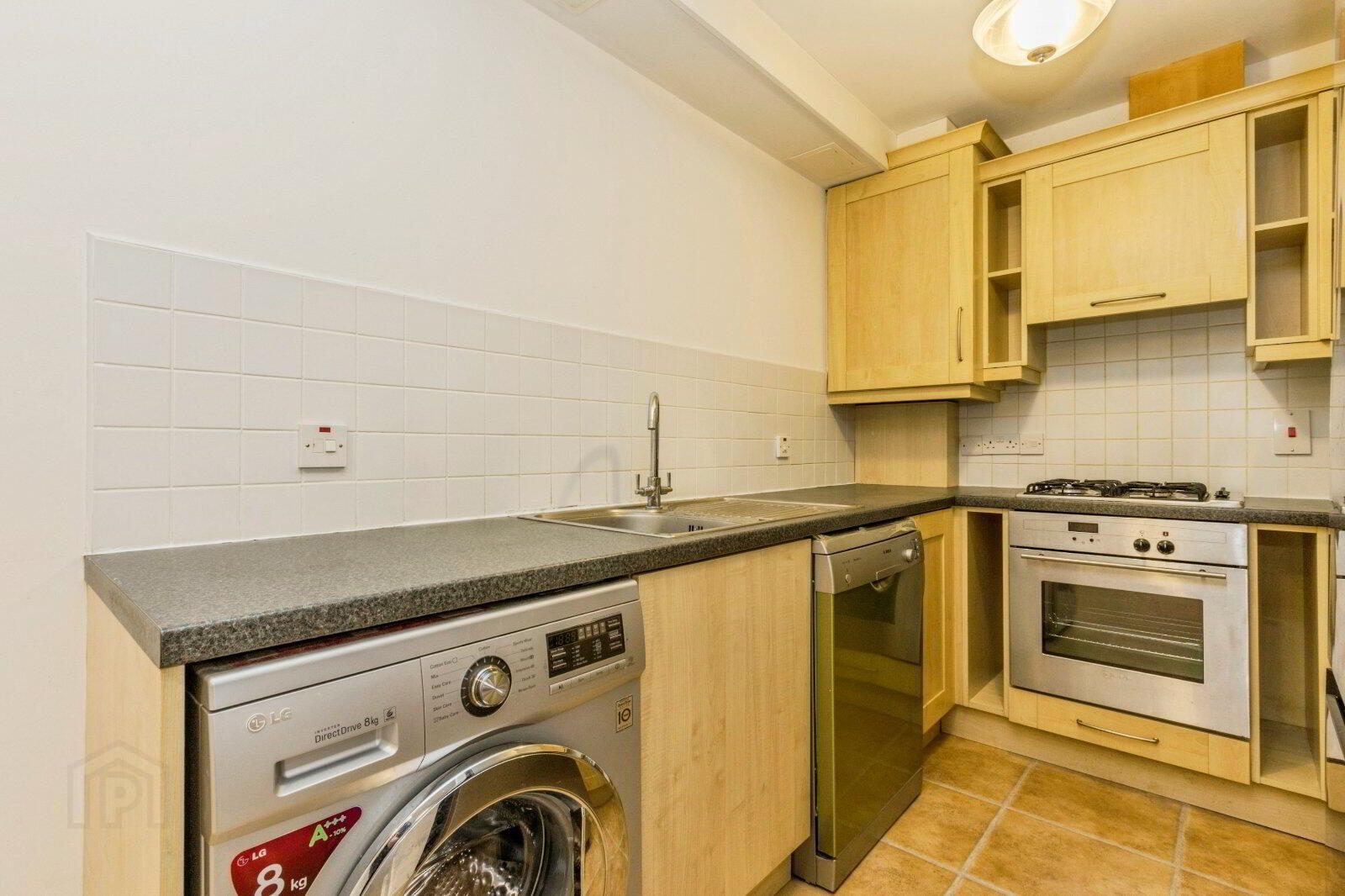 Flat 62 South Studios, 85 Tates Avenue, Belfast 11 of 22