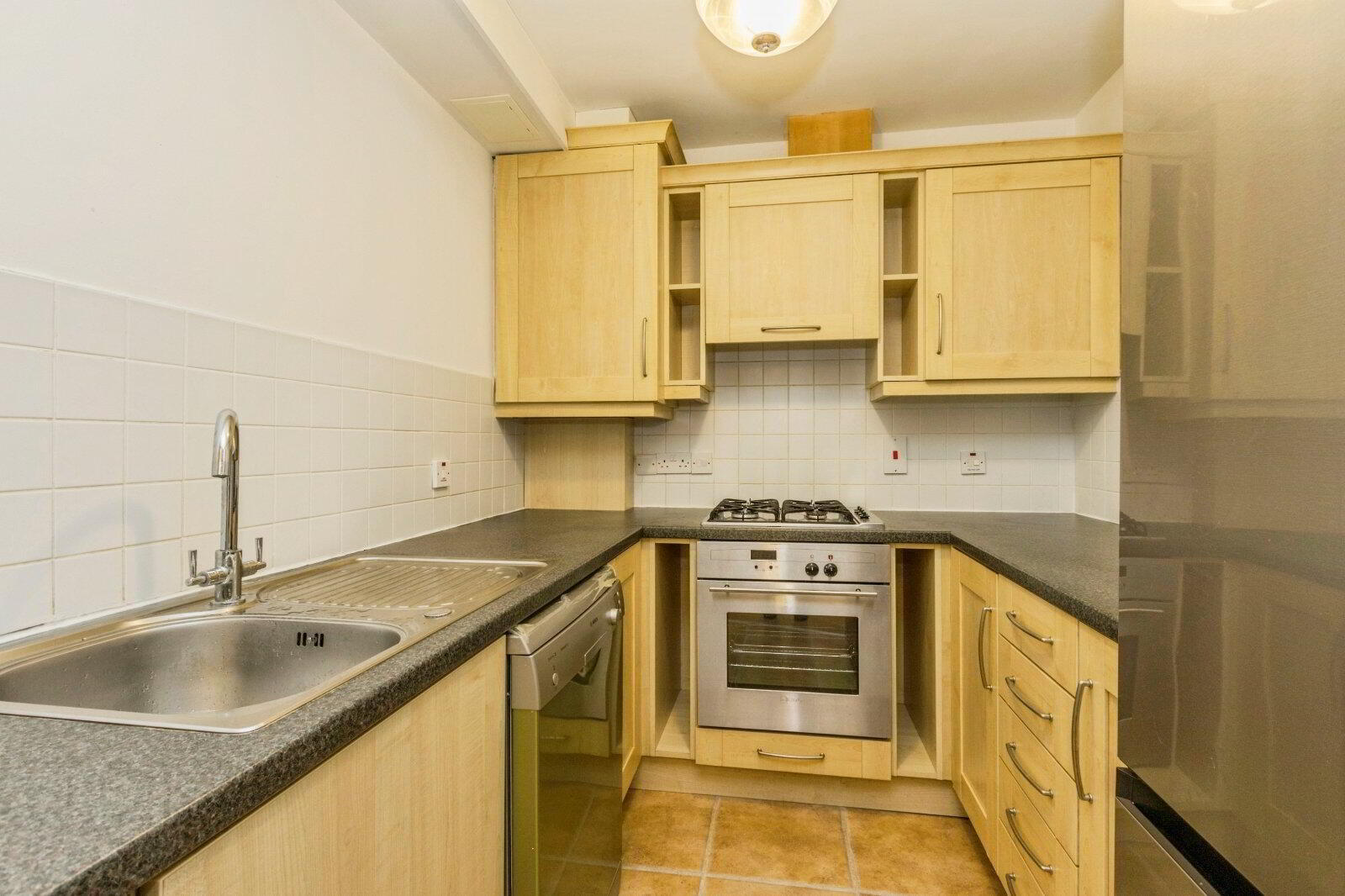Flat 62 South Studios, 85 Tates Avenue, Belfast 12 of 22