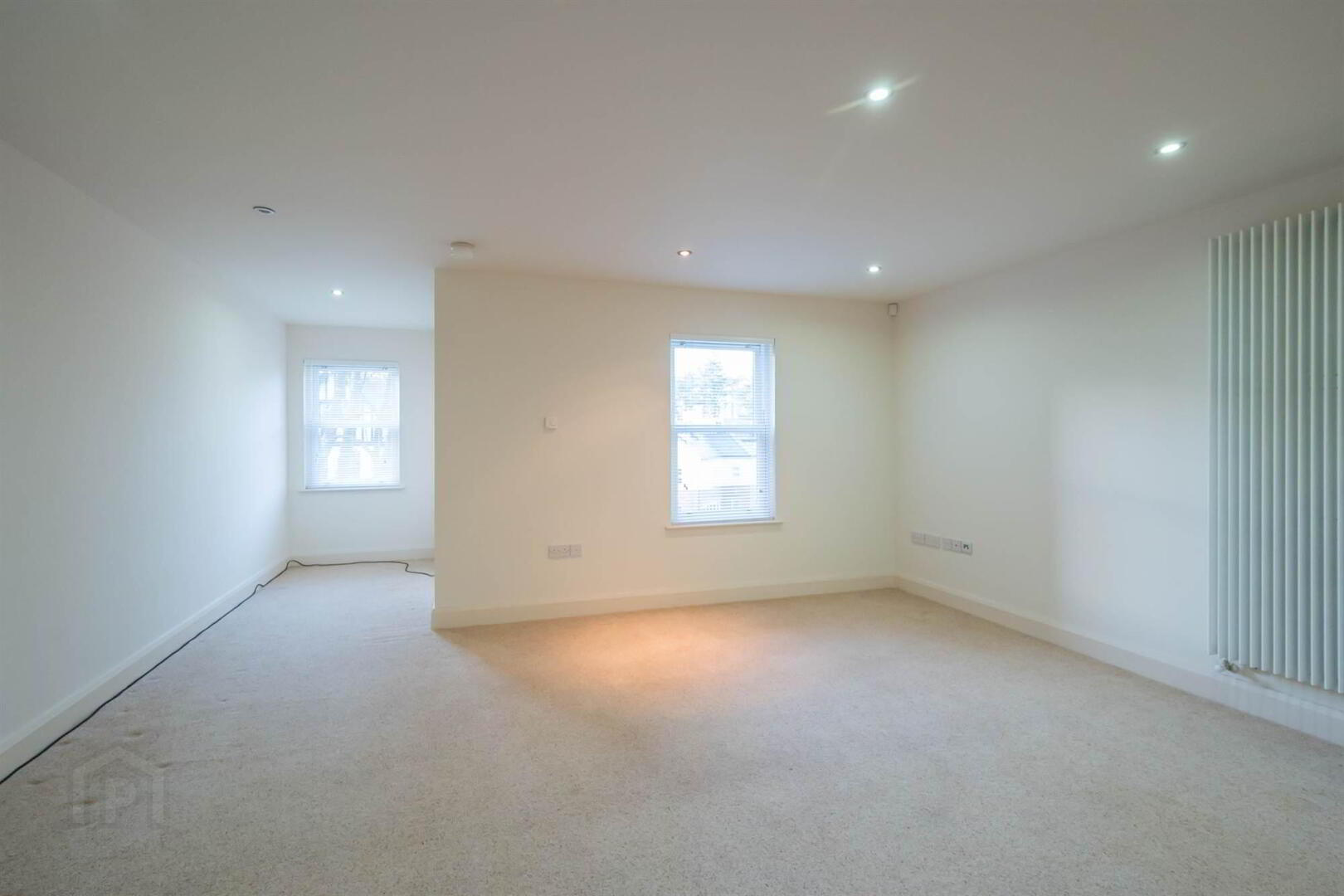 33 Sandown Manor, 84a Sandown Road 7 of 16