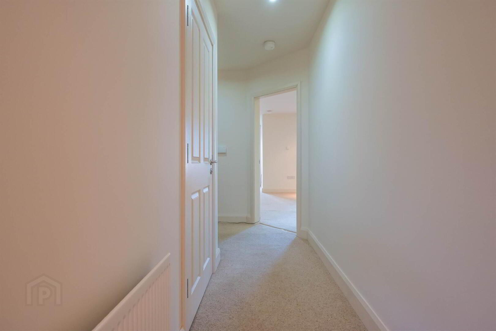 33 Sandown Manor, 84a Sandown Road 9 of 16