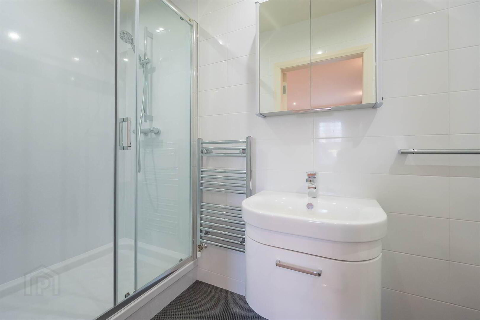 33 Sandown Manor, 84a Sandown Road 15 of 16