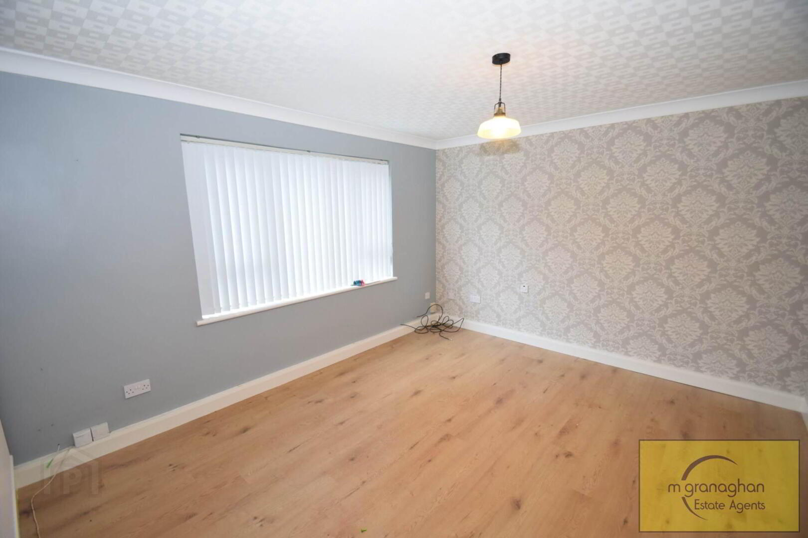 property description image