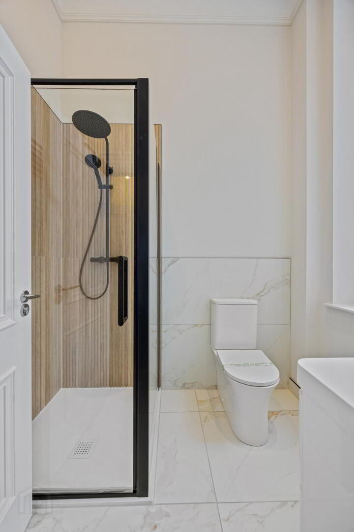 Apartment 4 16 Ishbel Mews 13 of 17