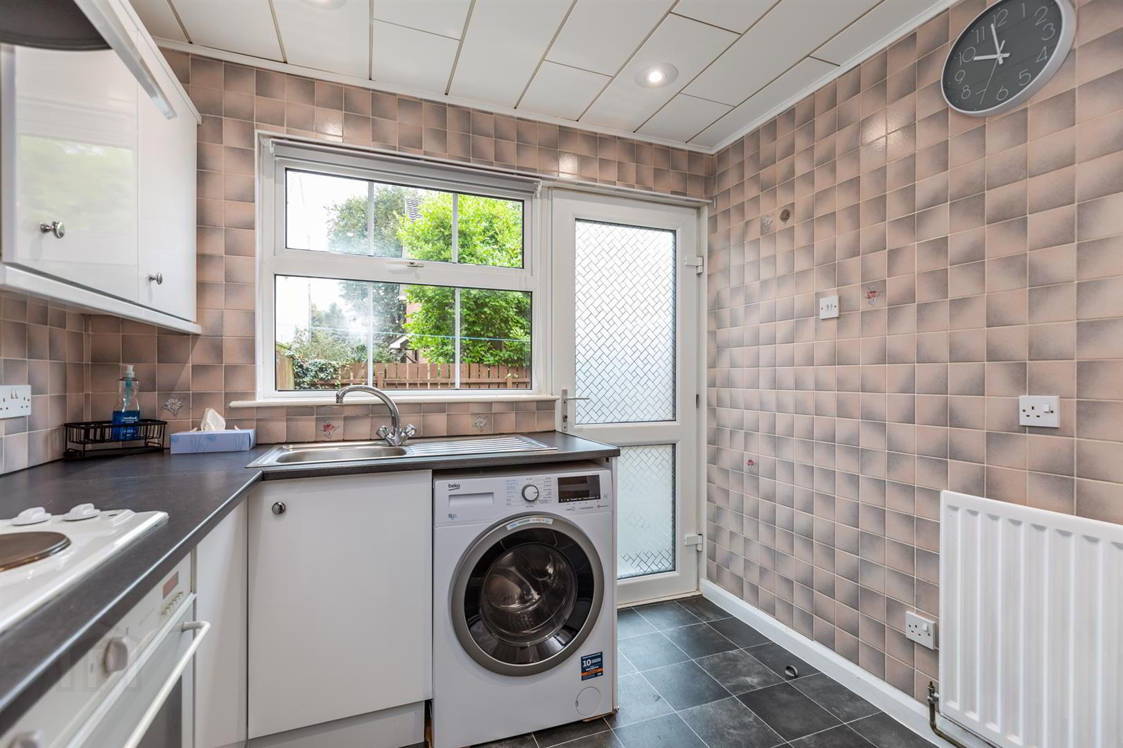 Apt 13, Earls Court 7 of 17