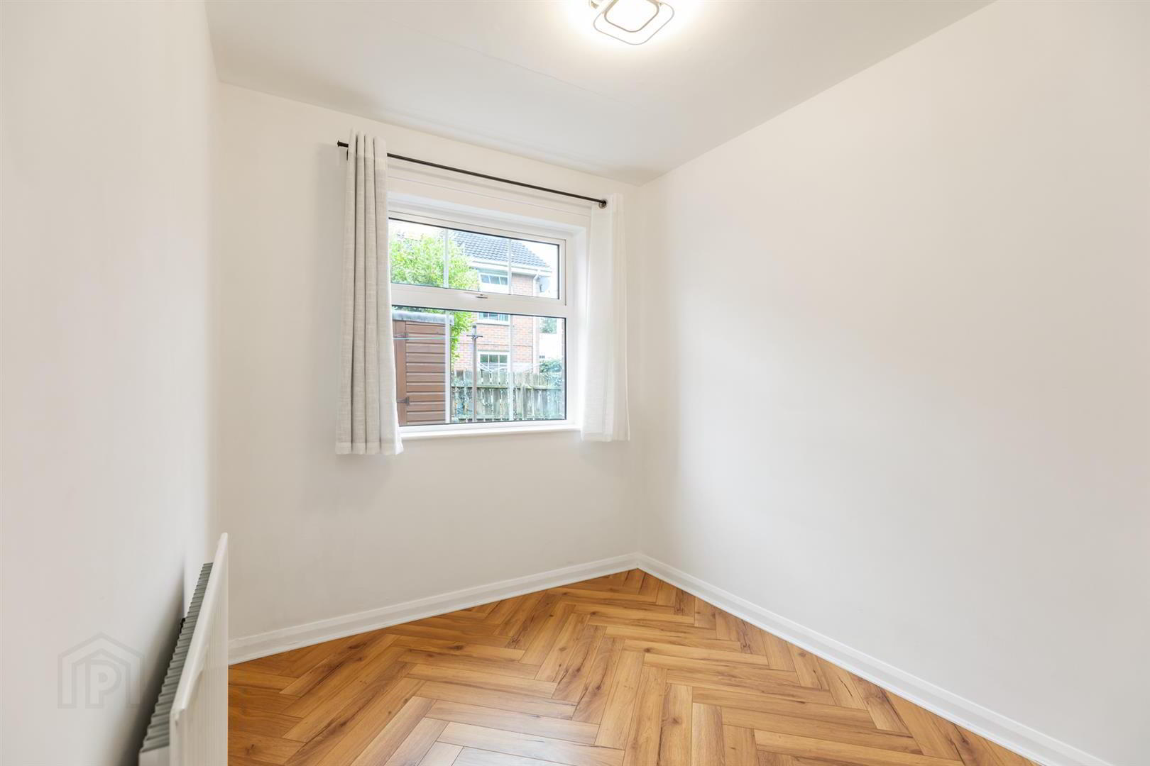 Apt 13, Earls Court 11 of 17