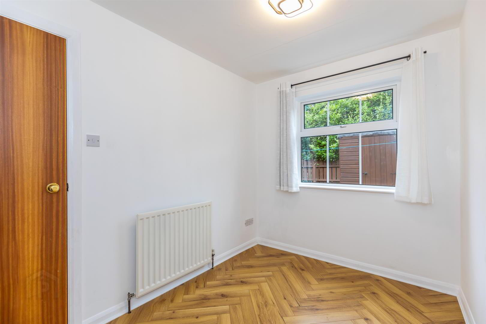 Apt 13, Earls Court 12 of 17