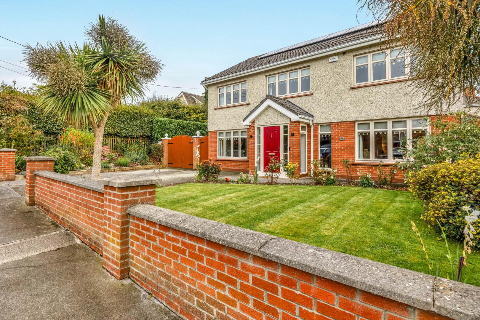 51 Tudor Grove 2 of 26
