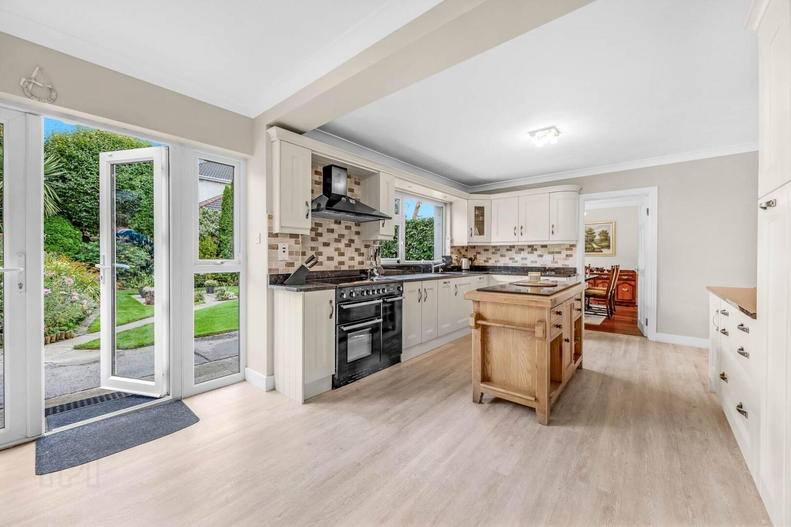 51 Tudor Grove 10 of 26