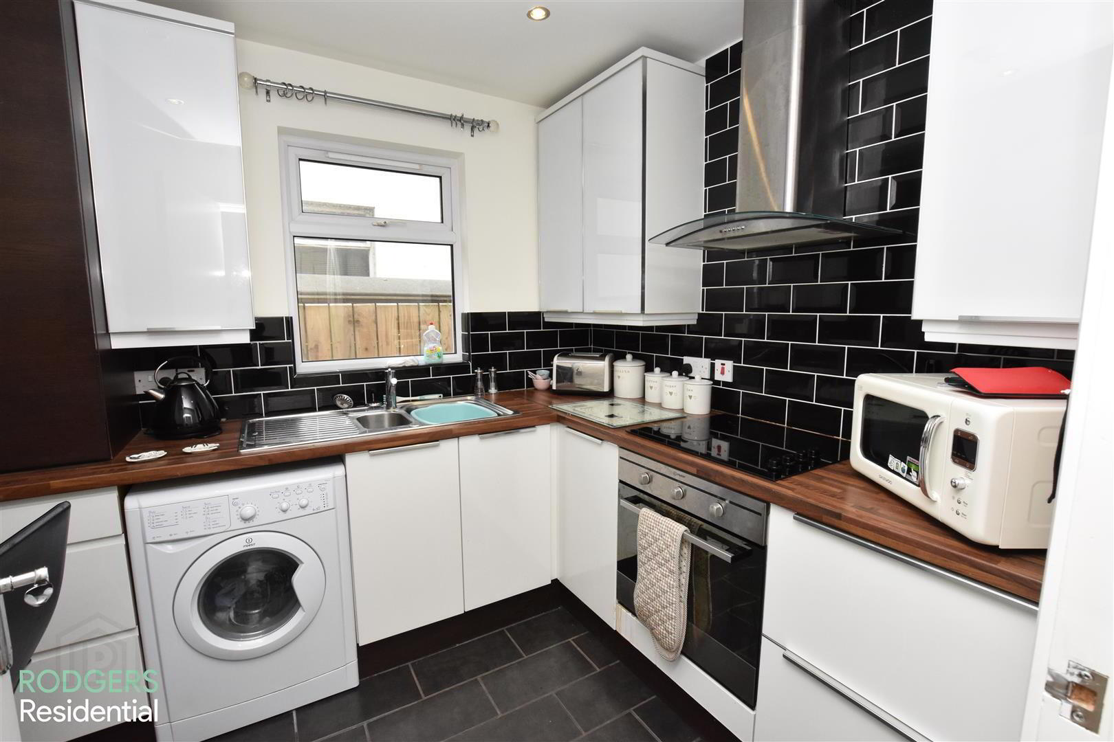 1b, 422 Beersbridge Road 6 of 8