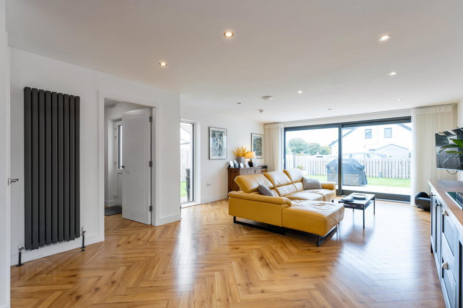 10 Gransha Lane 13 of 34