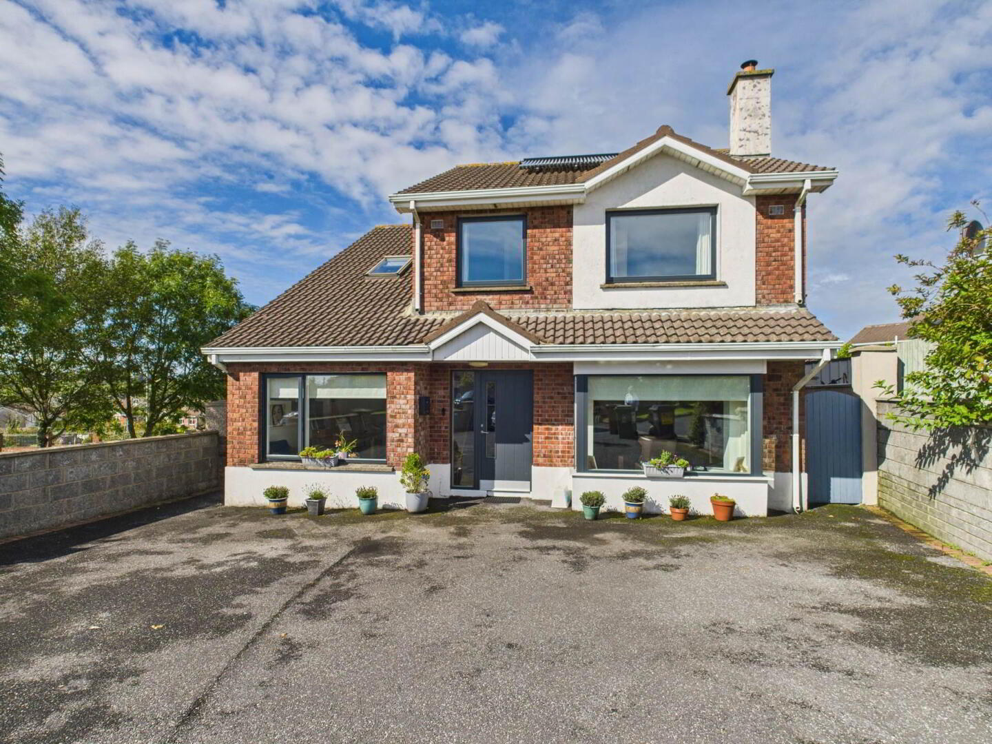 7 Meadowbrook 1 of 25