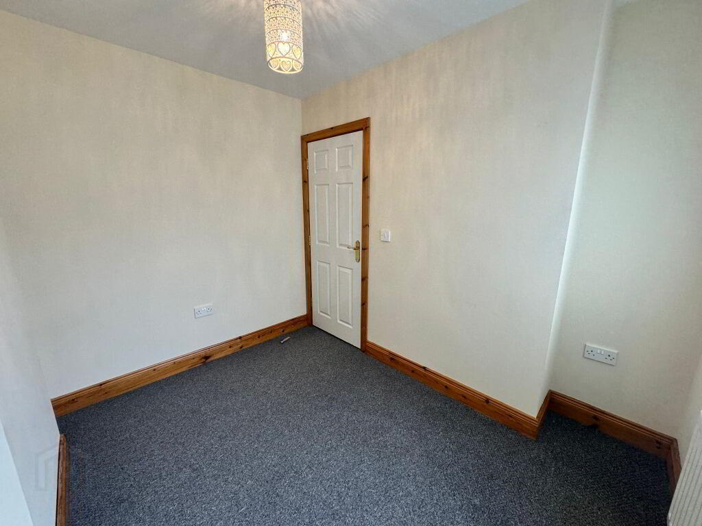 49 Demesne Grove 15 of 25