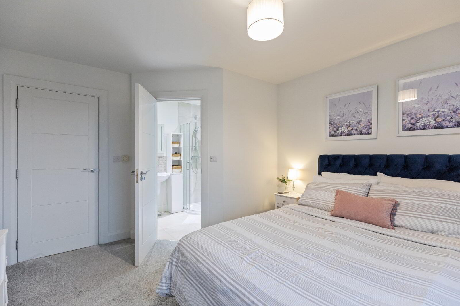 15 Woodbrook Grove 9 of 14