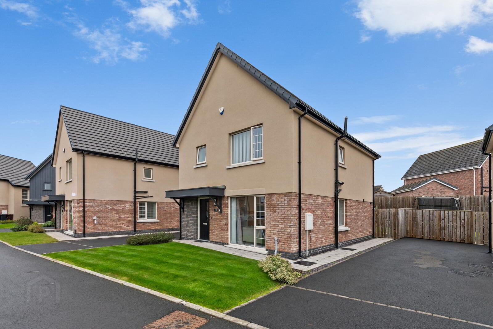 15 Woodbrook Grove 1 of 14