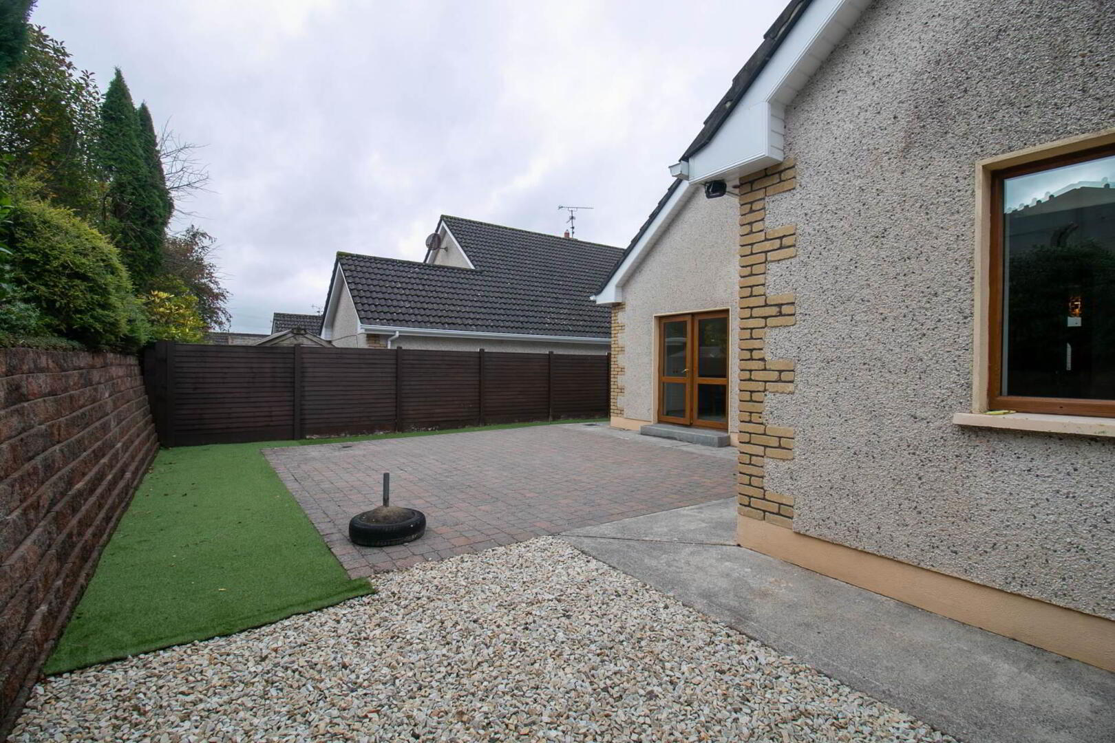 2 Elm Drive 22 of 29