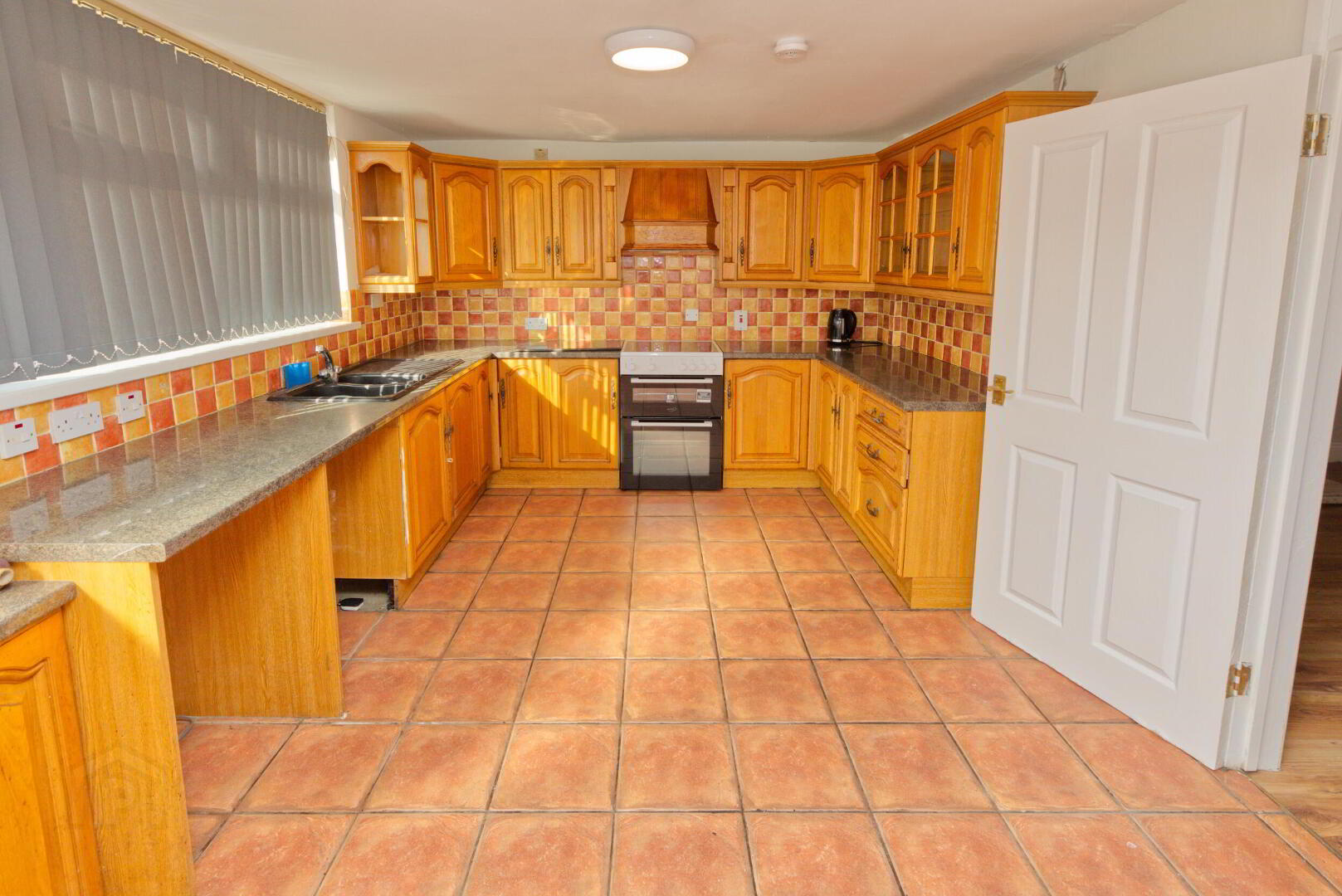113 Upper Greenwell Street 3 of 11