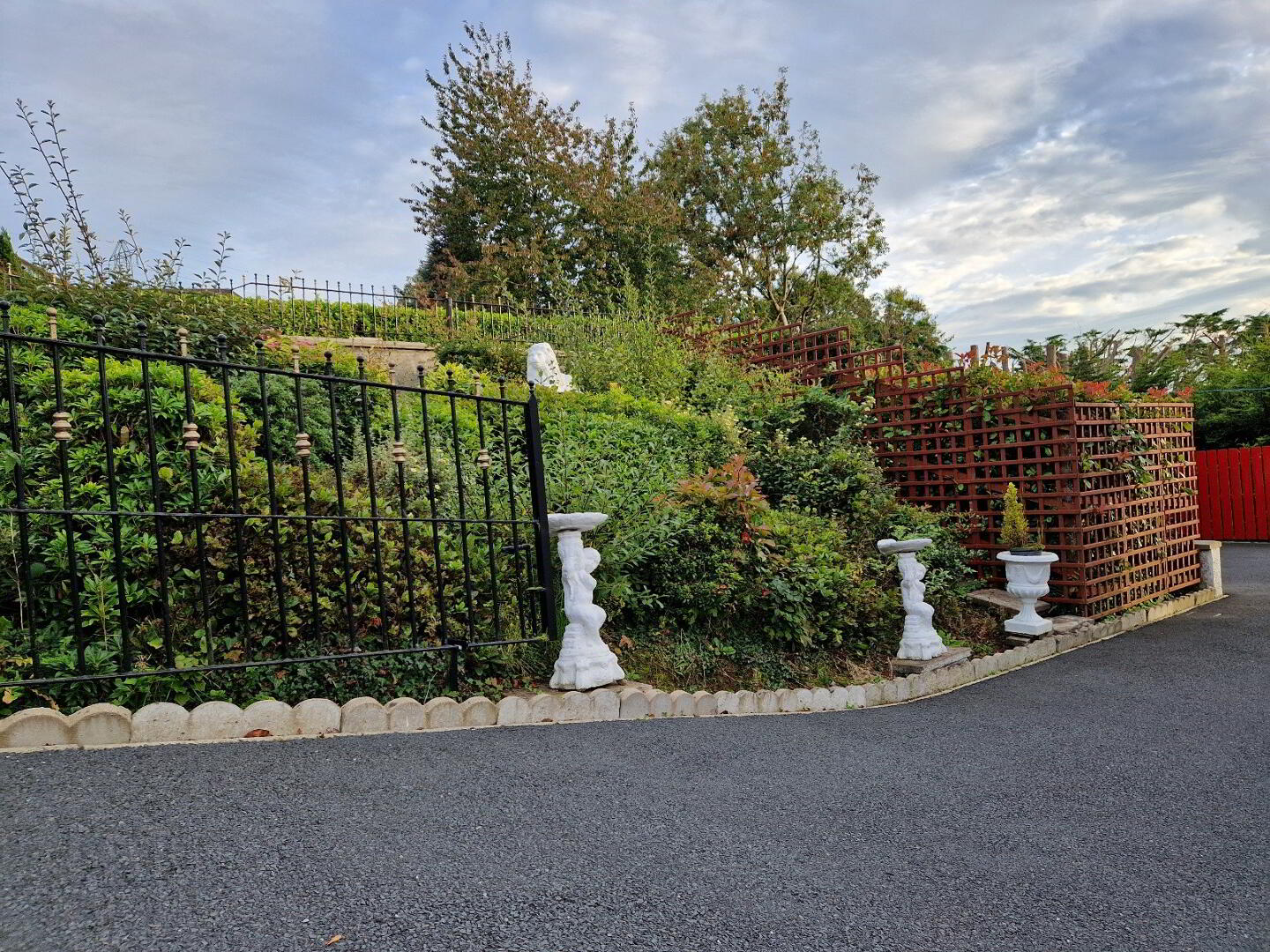 56 Hollywood Grove 52 of 56