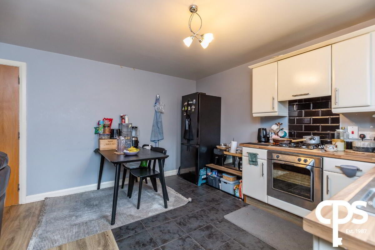 5b Heath Lodge Avenue 5 of 17