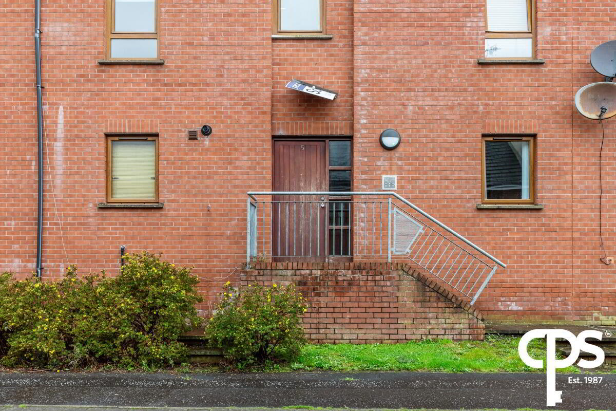 5b Heath Lodge Avenue 17 of 17