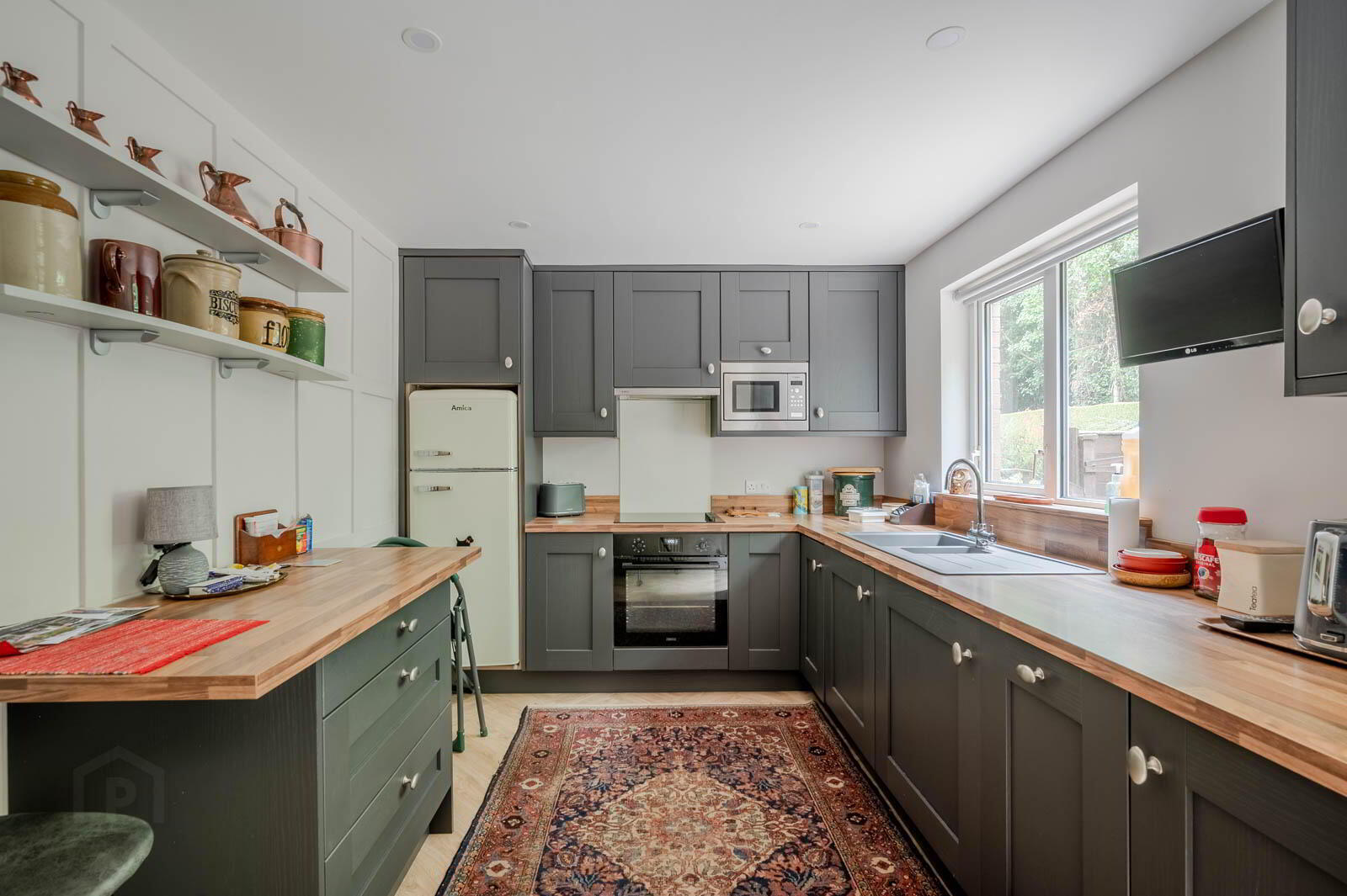 1 Woodlands Court 6 of 23