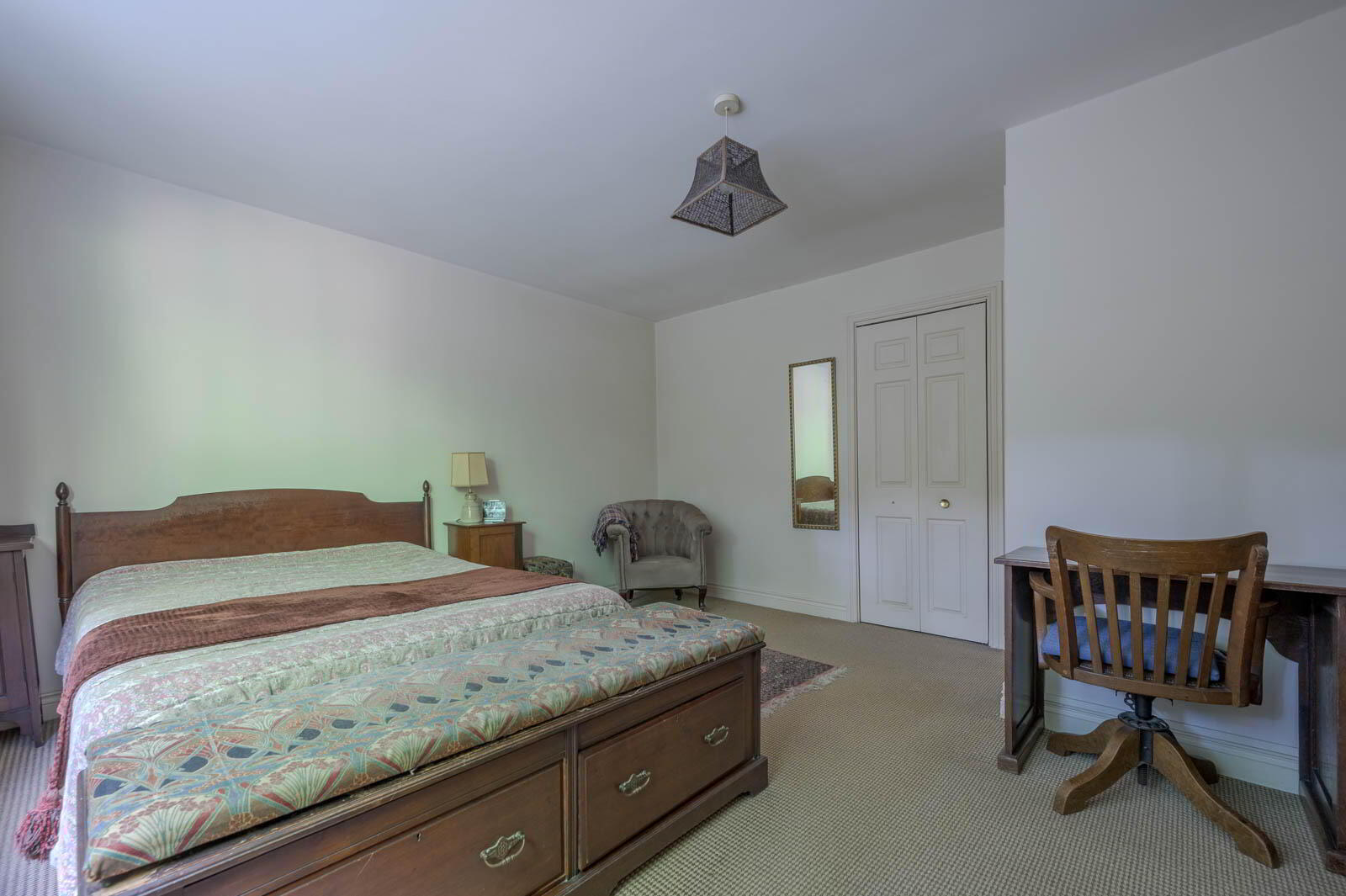 1 Woodlands Court 16 of 23