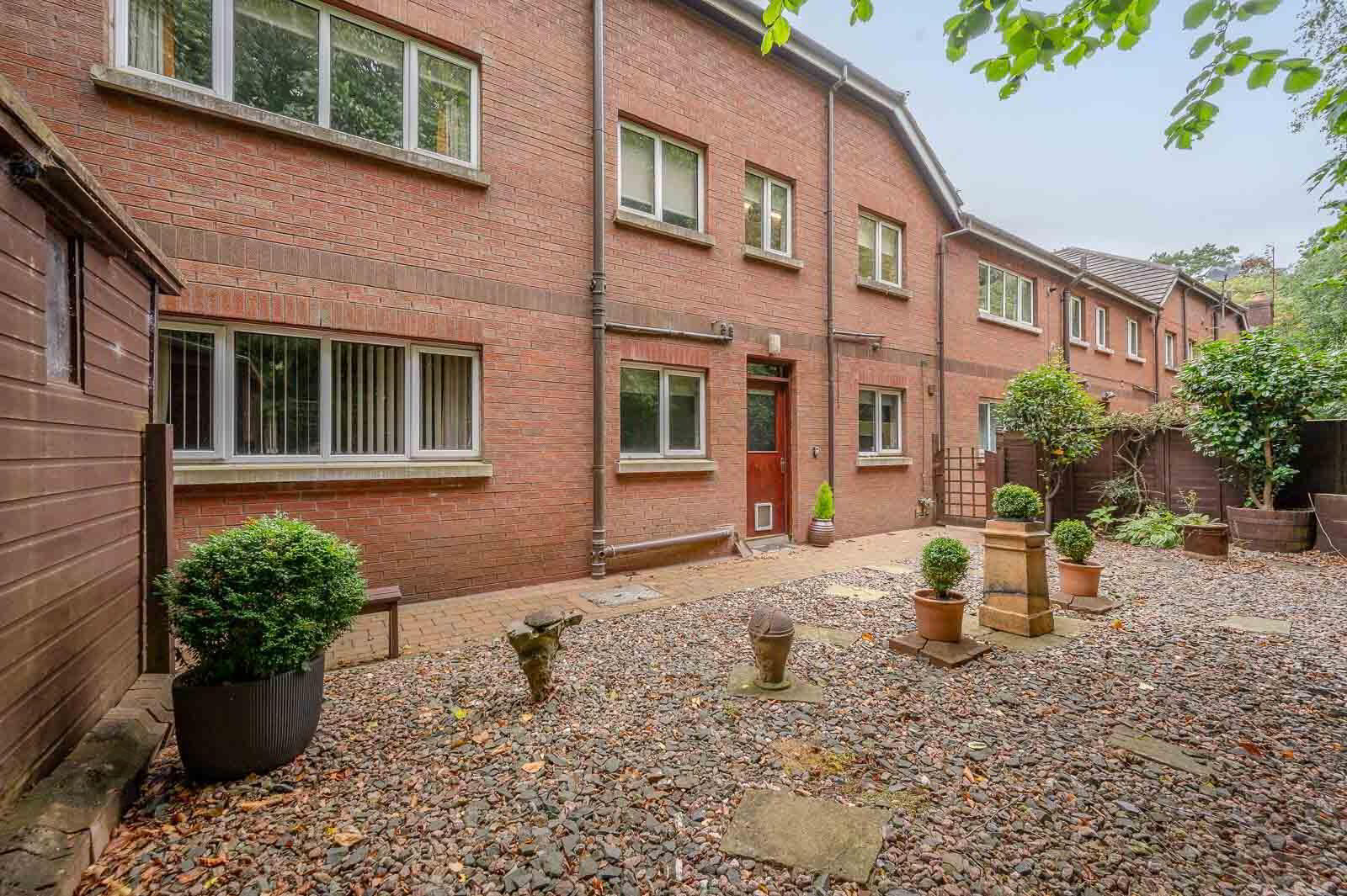 1 Woodlands Court 21 of 23