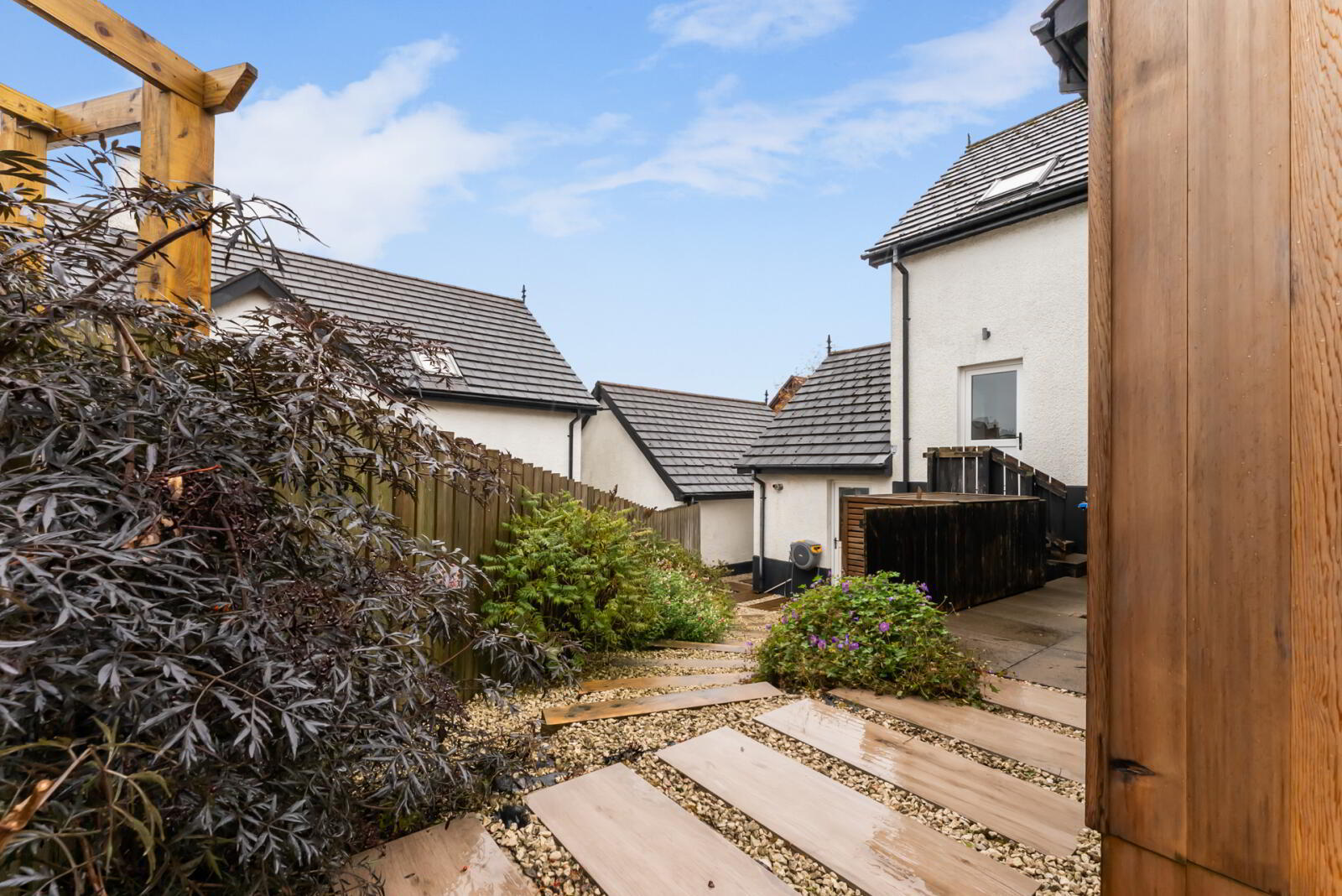 3 Brackens View 39 of 43