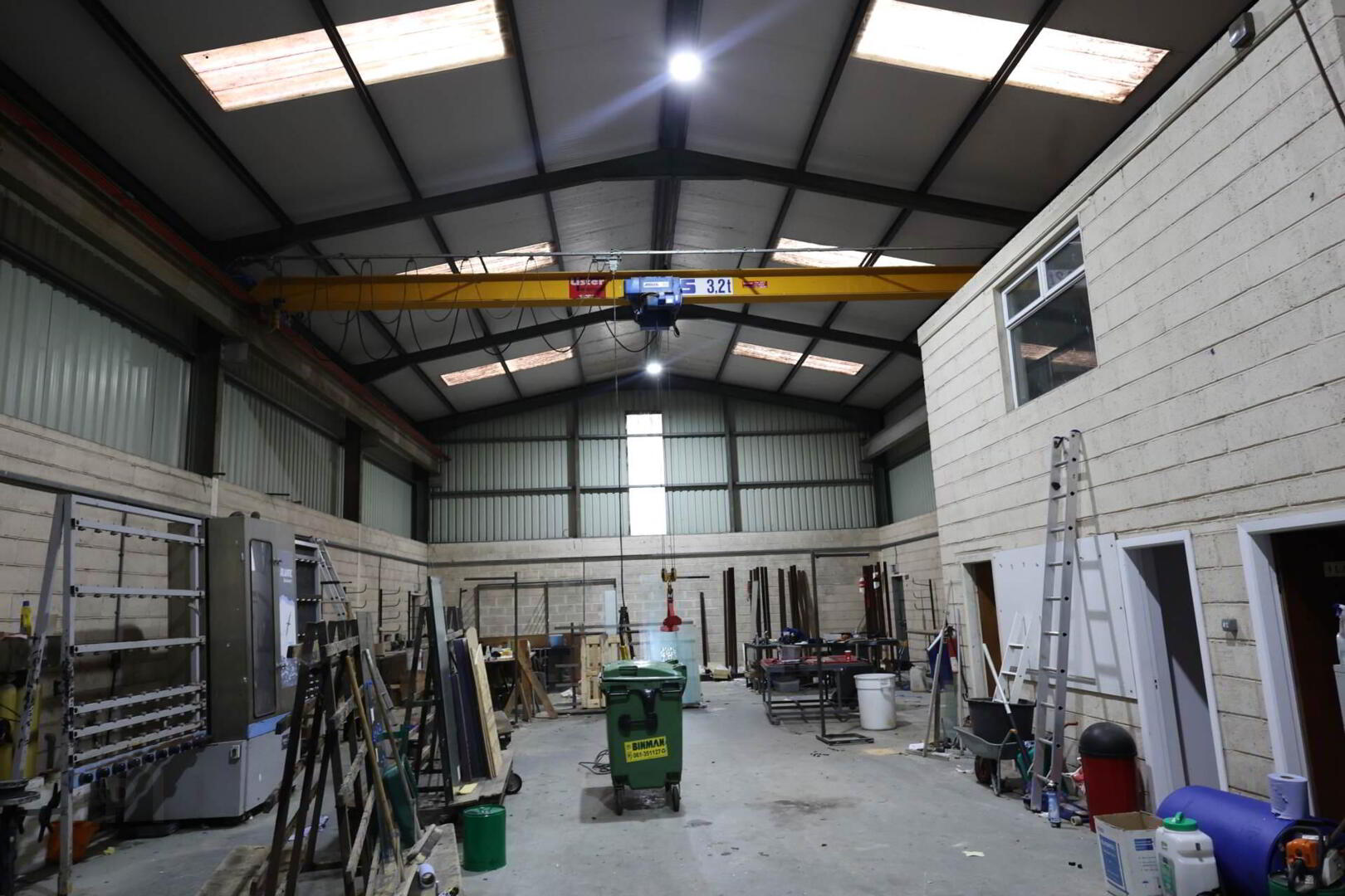 Warehouse/Workshop 4 of 7