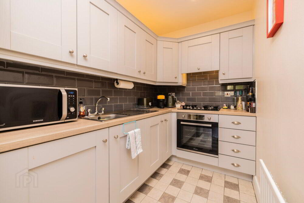 67 Hampton Wood Park 5 of 21