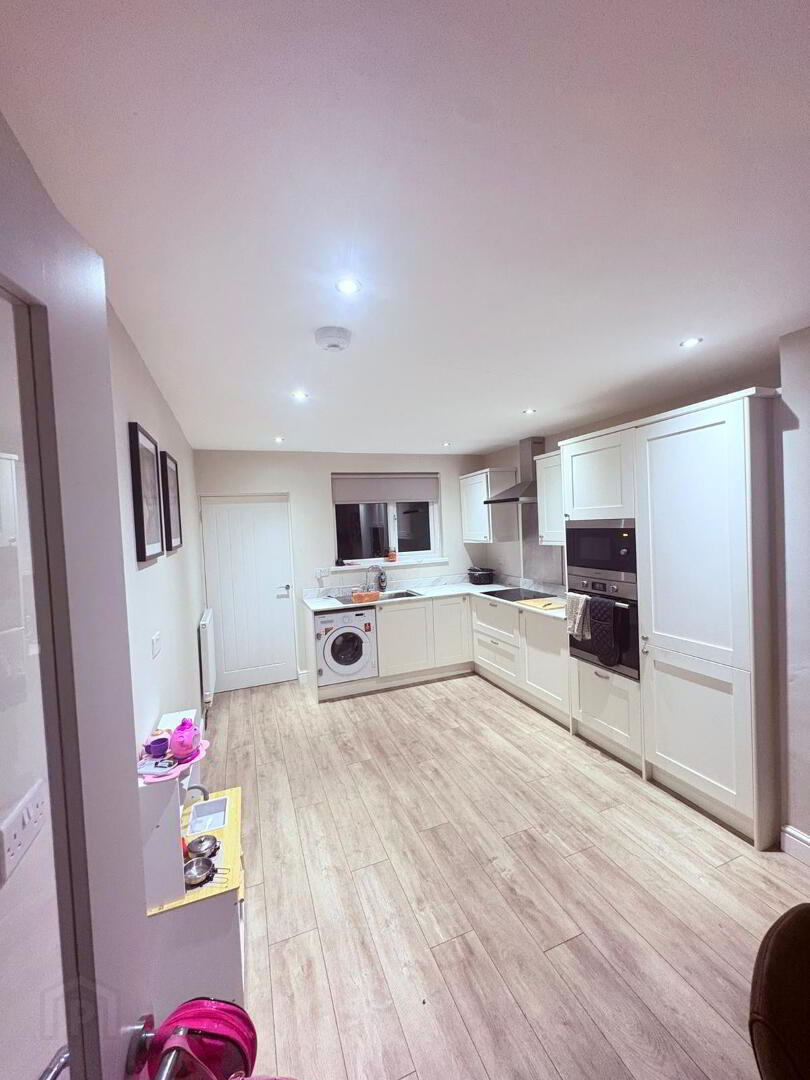 22 Creevy Avenue 4 of 9