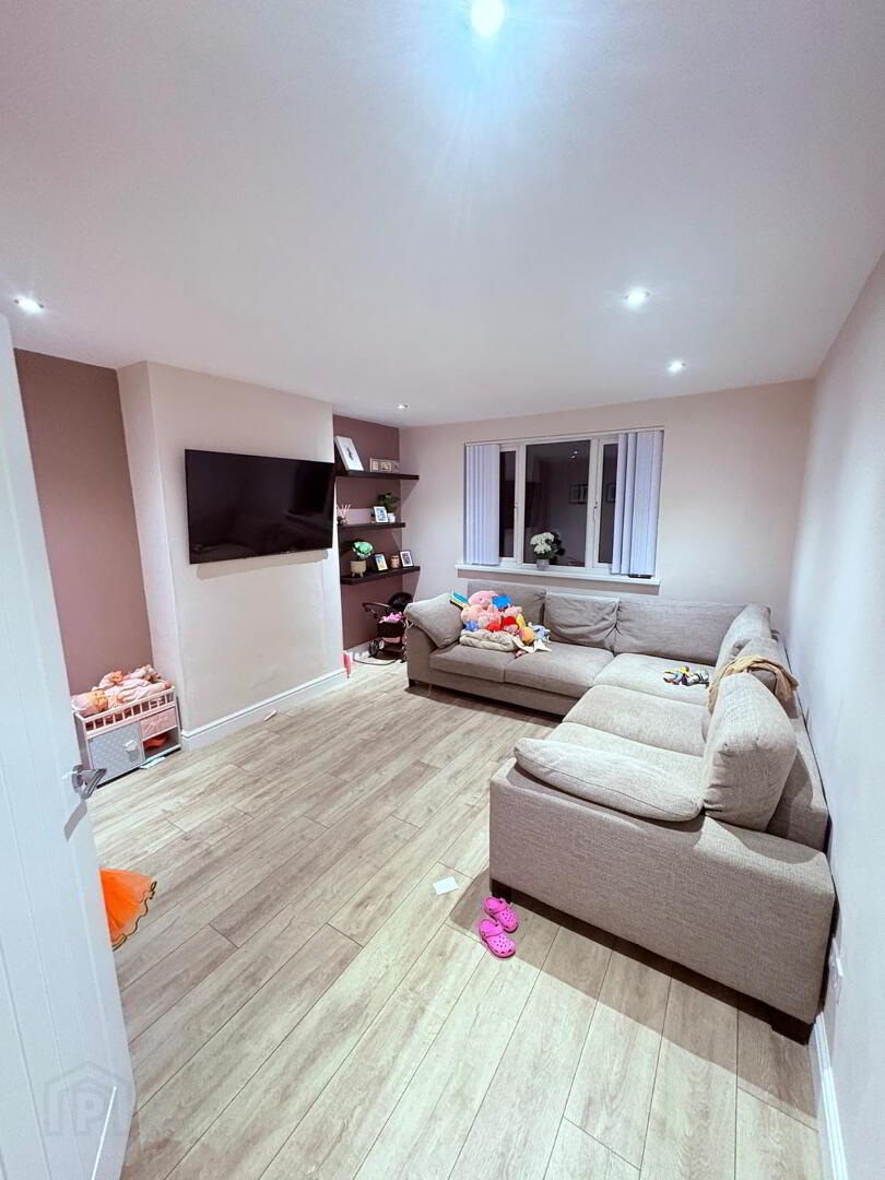 22 Creevy Avenue 2 of 9