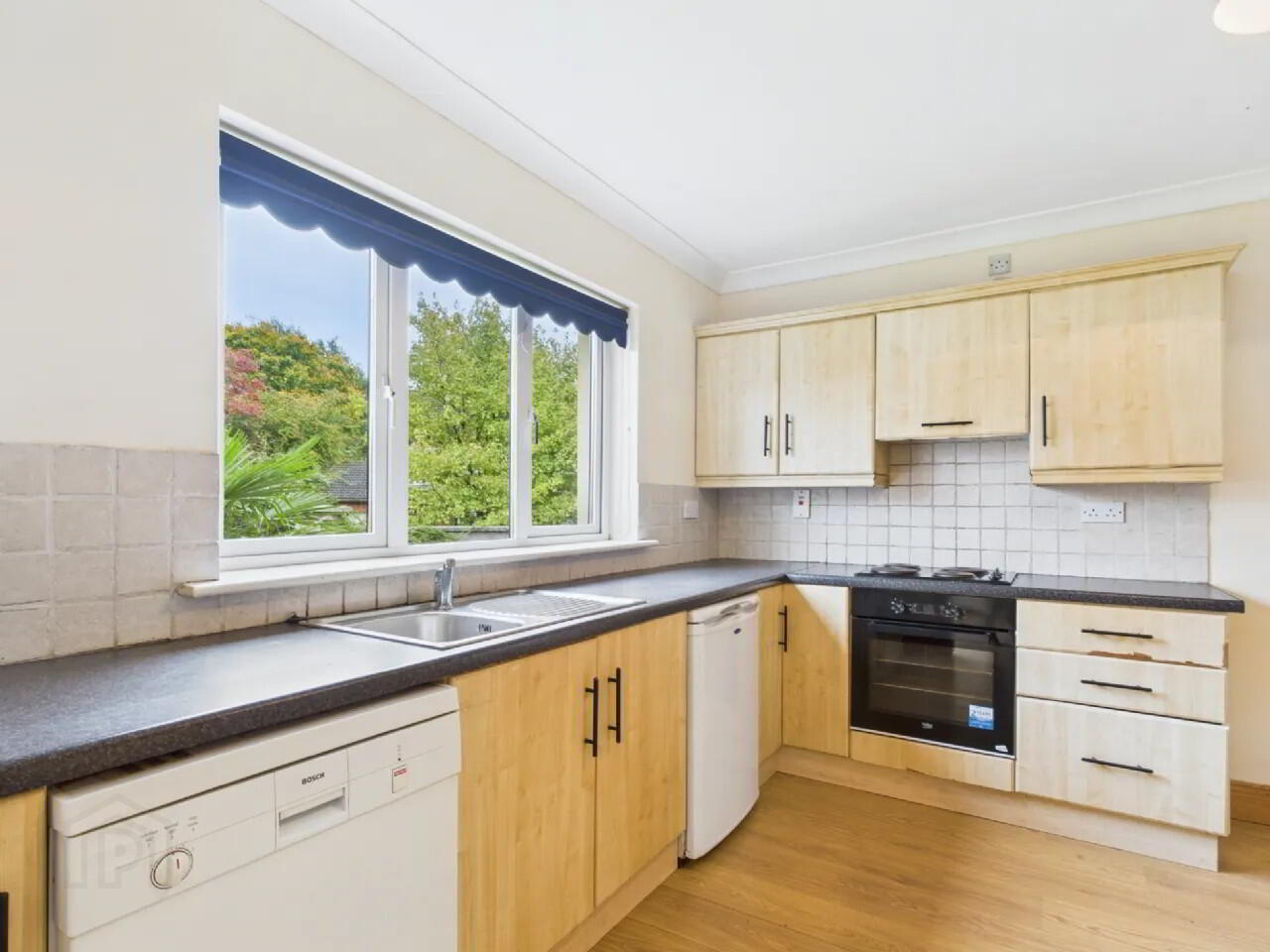 80 Cluain Glas 5 of 24