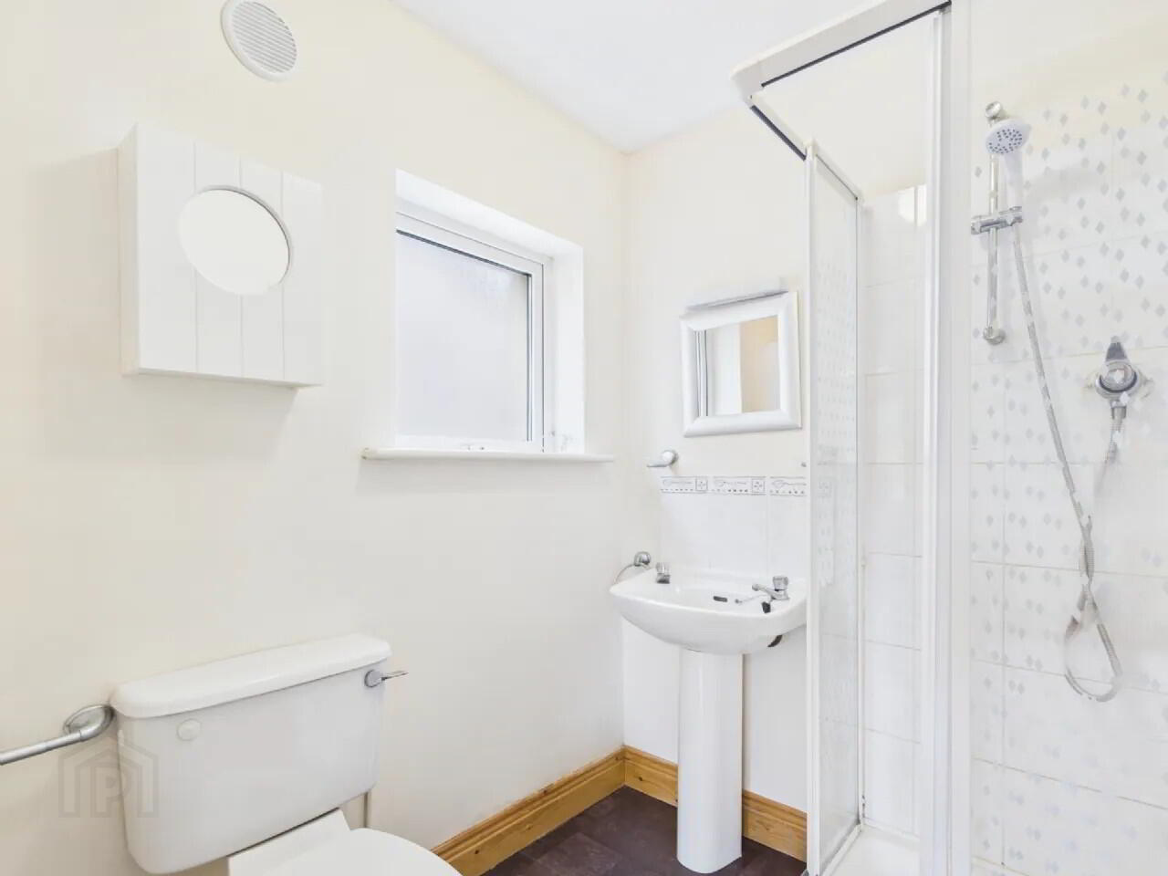 80 Cluain Glas 15 of 24