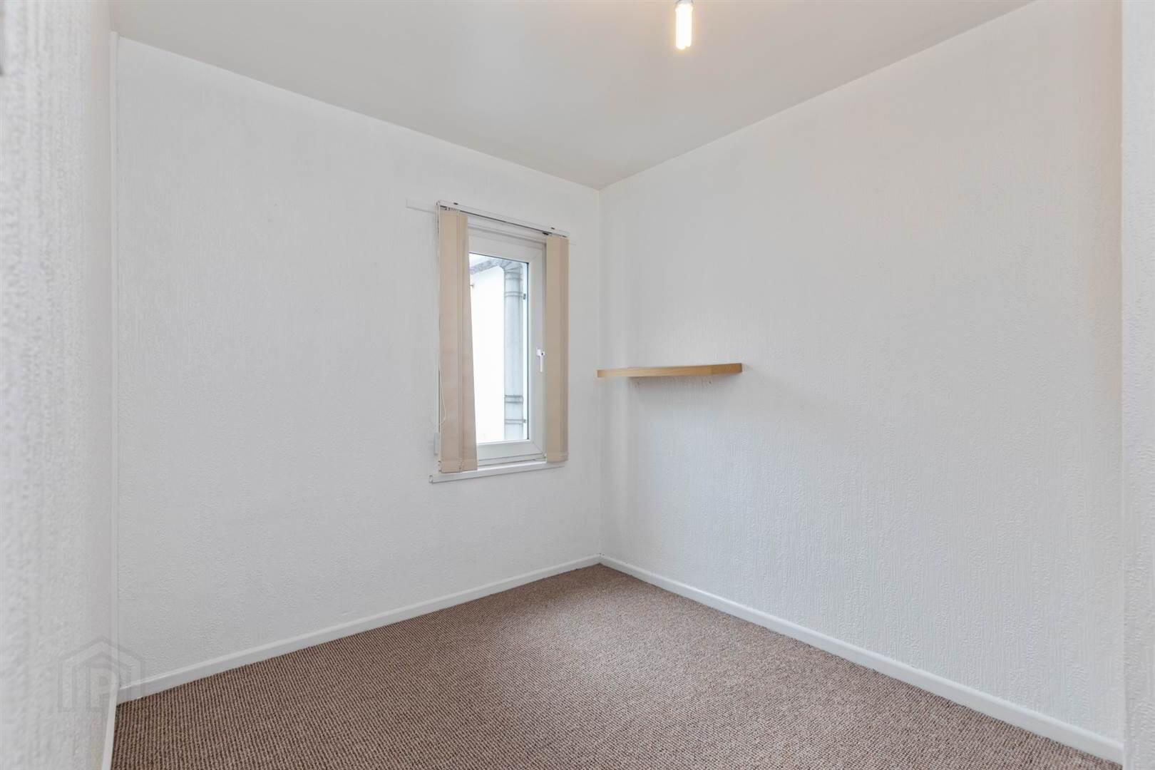 64 Isoline Street 7 of 9