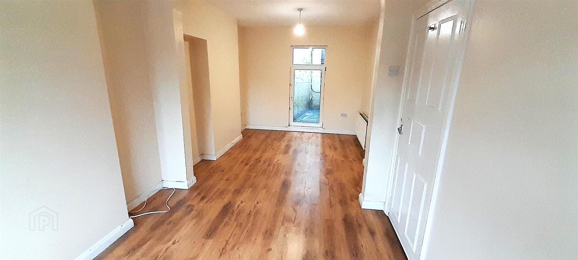 27 Belfast Road 3 of 10