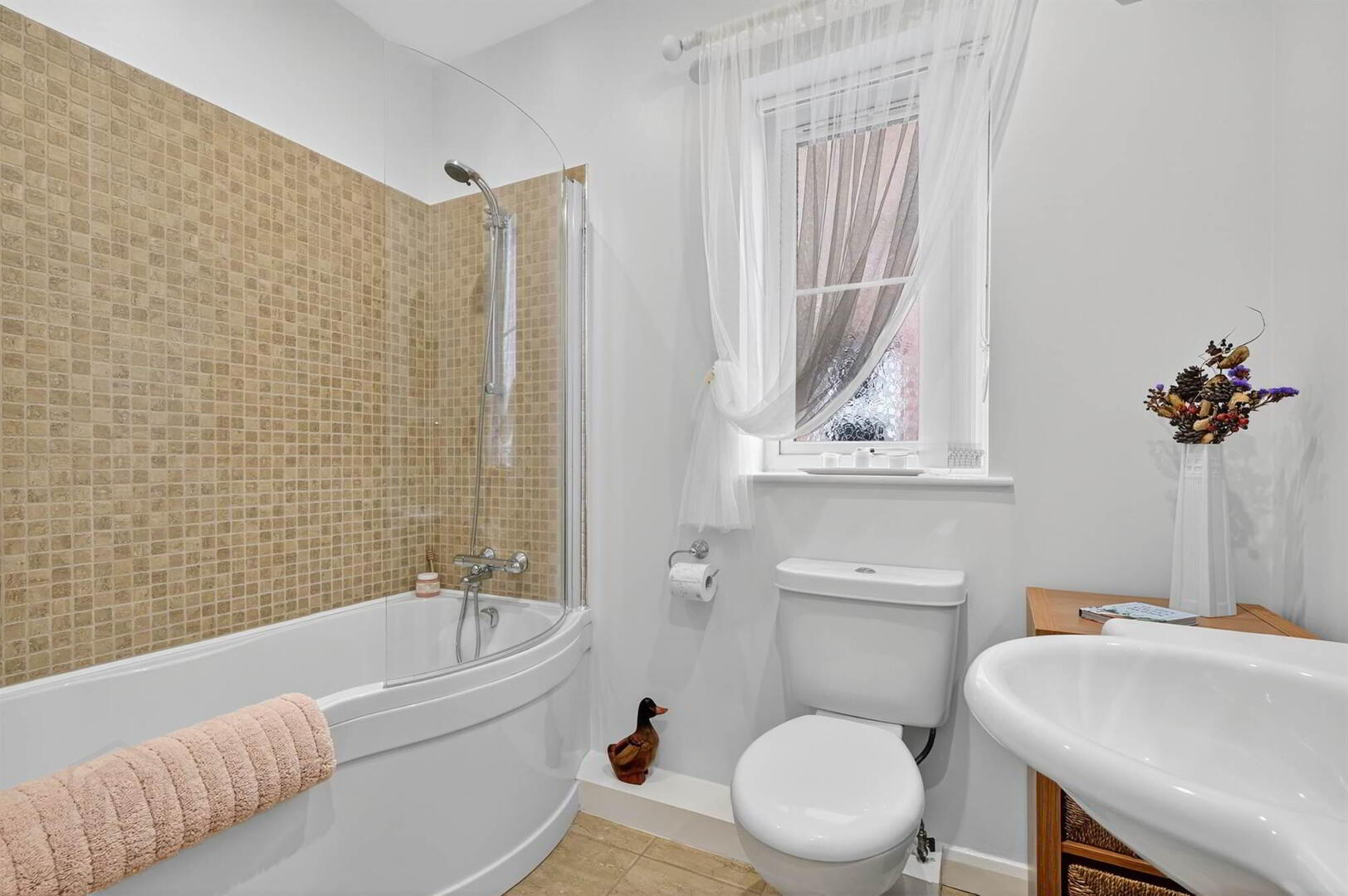 34 Strathearn Lane 18 of 22