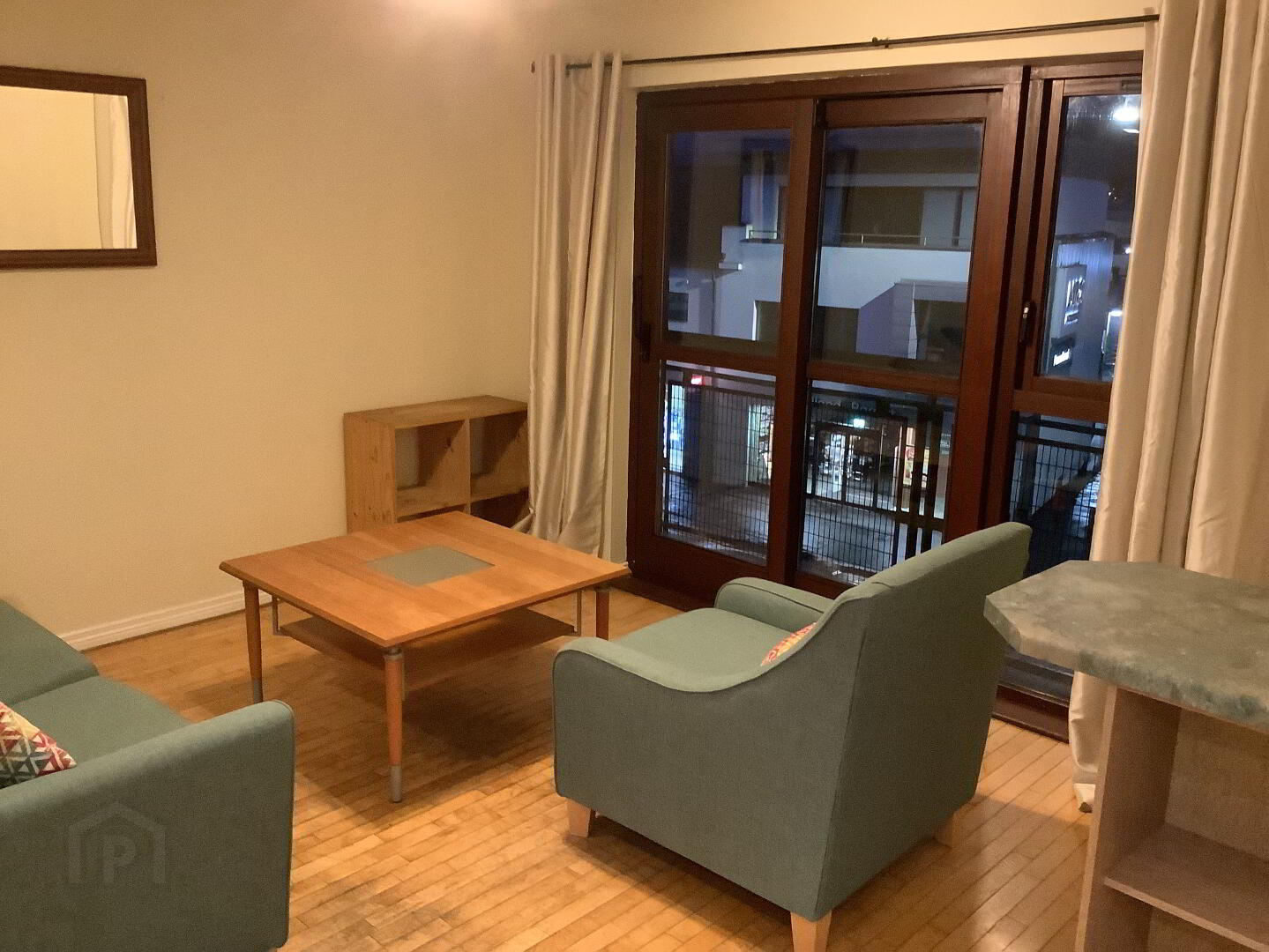 326 Lisburn Road 3 of 12