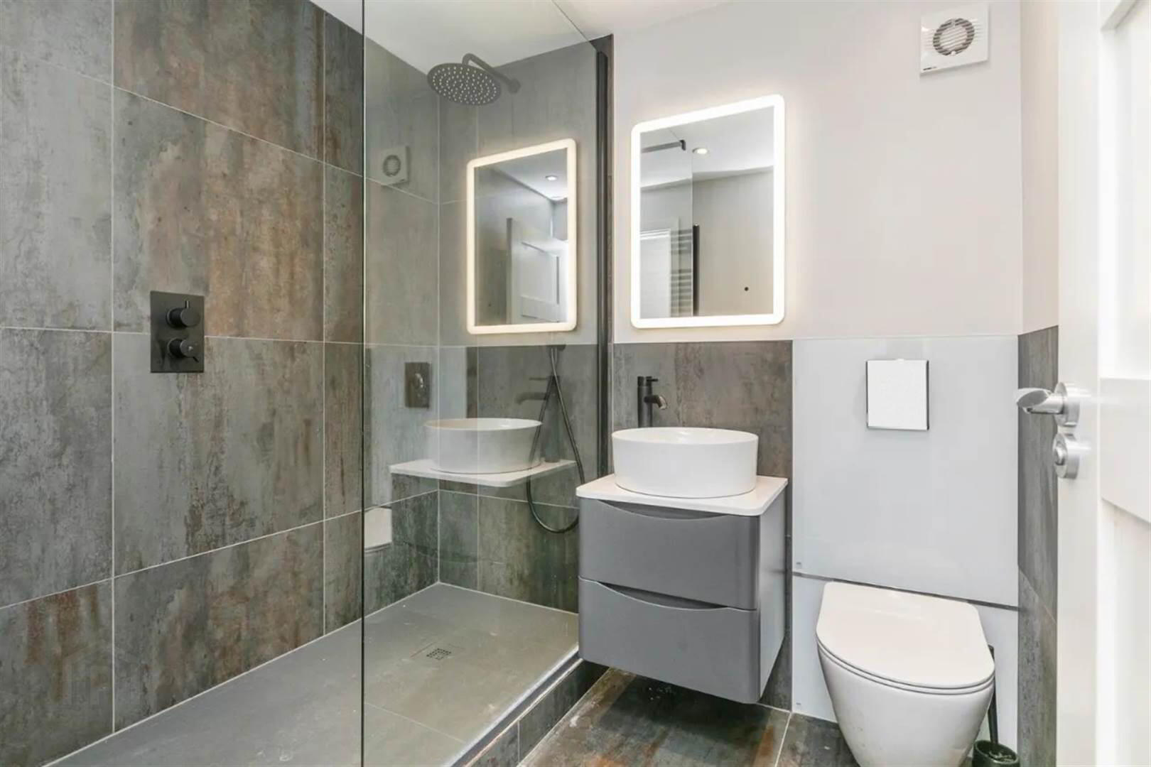50 Glen Road 18 of 28