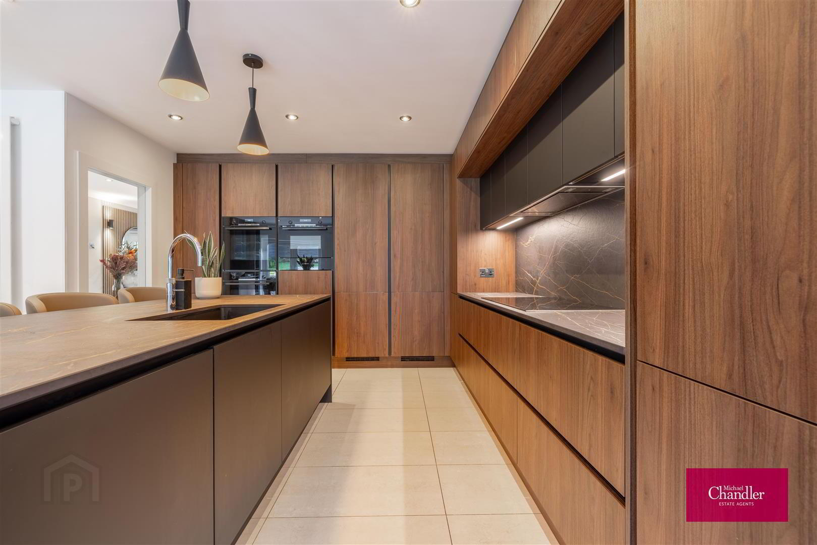 6 Glen Road 7 of 42