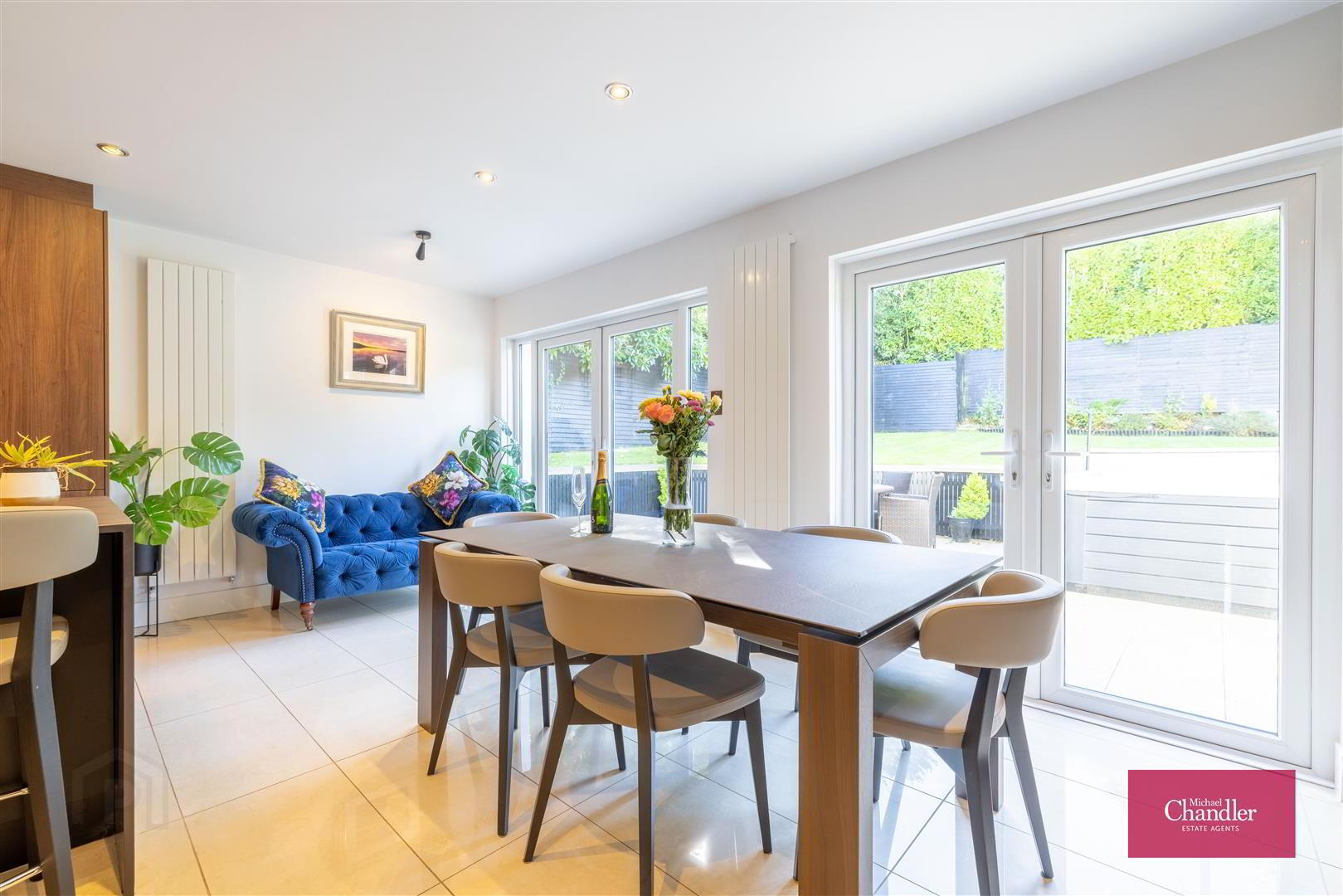 6 Glen Road 10 of 42