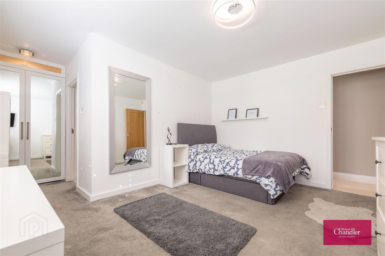 6 Glen Road 19 of 42